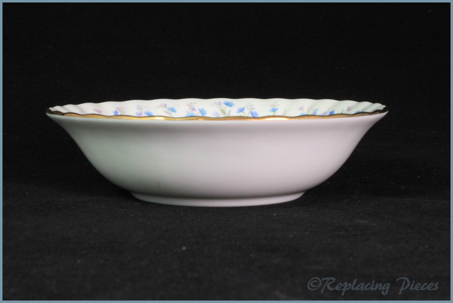 Royal Albert - Memory Lane - 5 3/8" Fruit Saucer