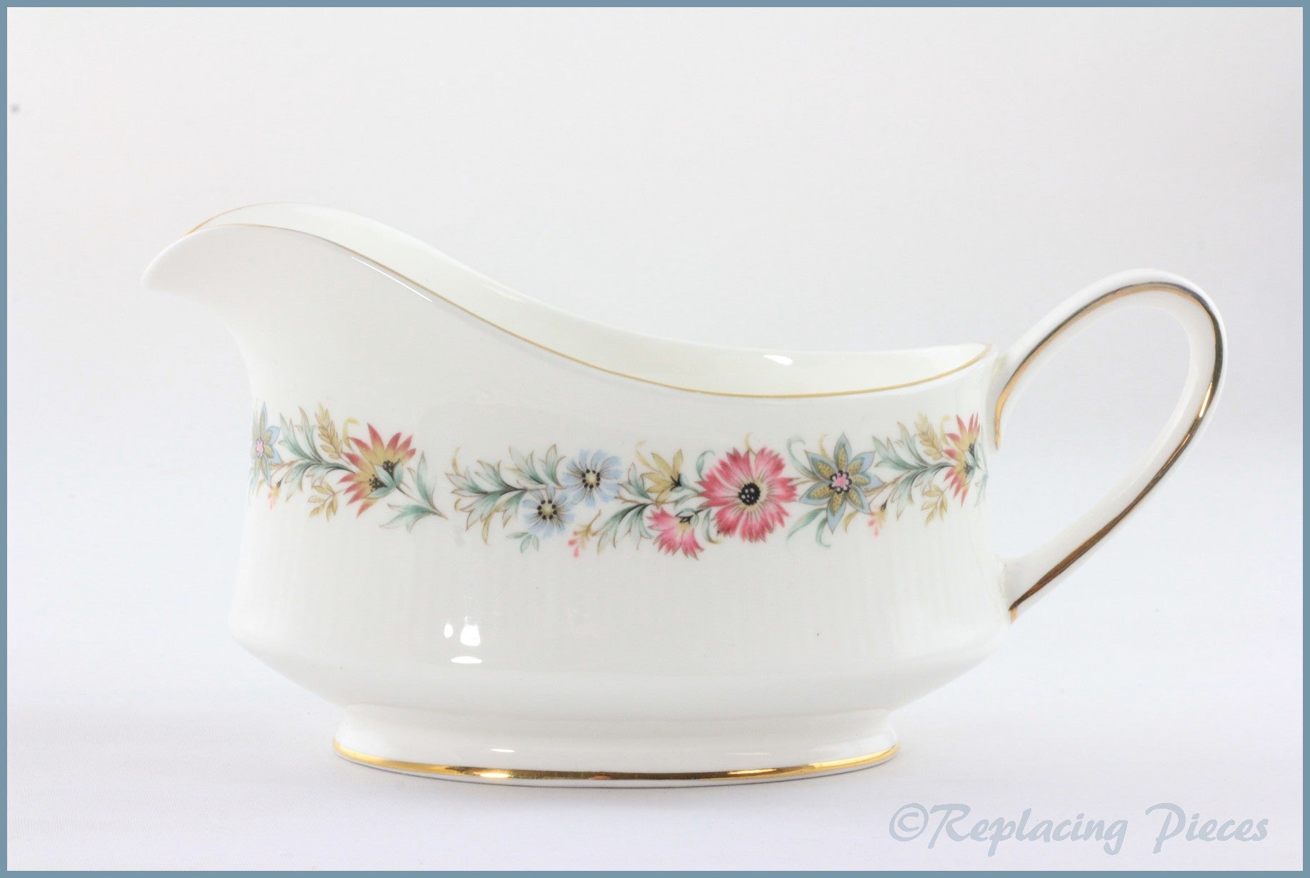 Paragon/Royal Albert - Belinda - Gravy Boat
