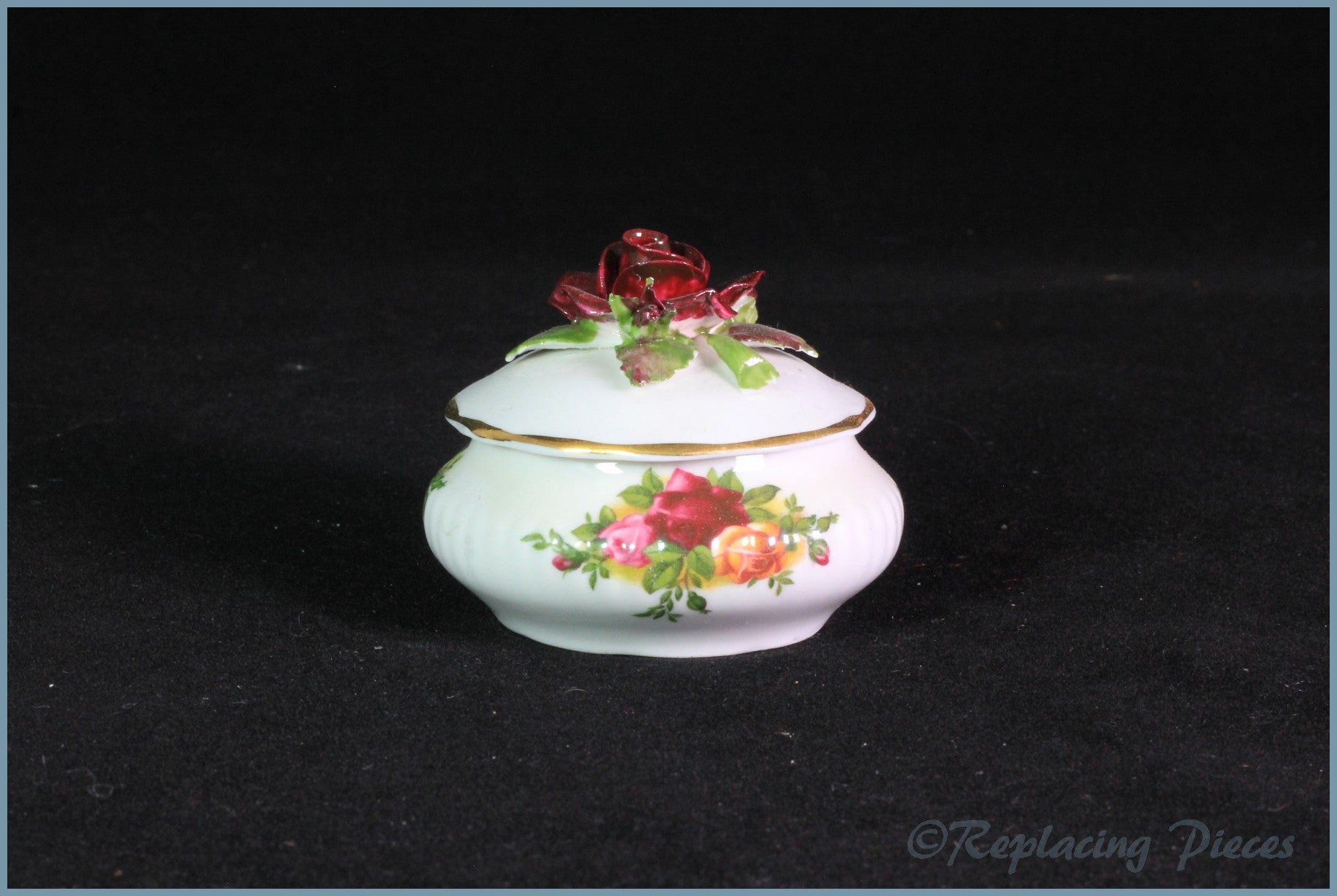 Royal Albert - Old Country Roses - Small Round Lidded Box