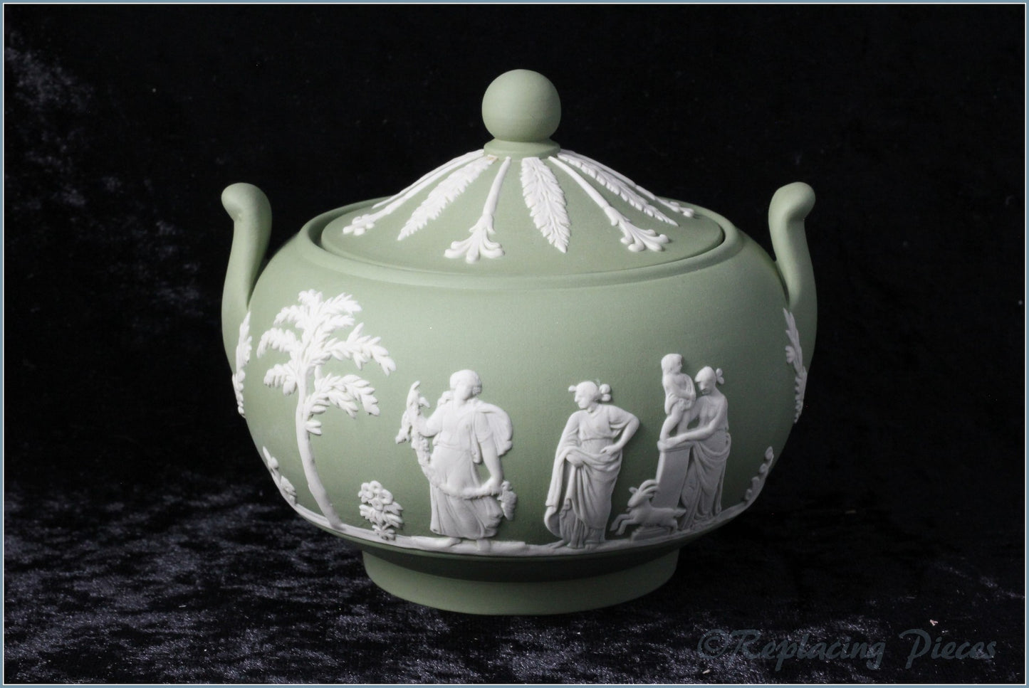 Wedgwood - Jasperware (Sage Green) - Lidded Sugar Bowl - WWJWG3