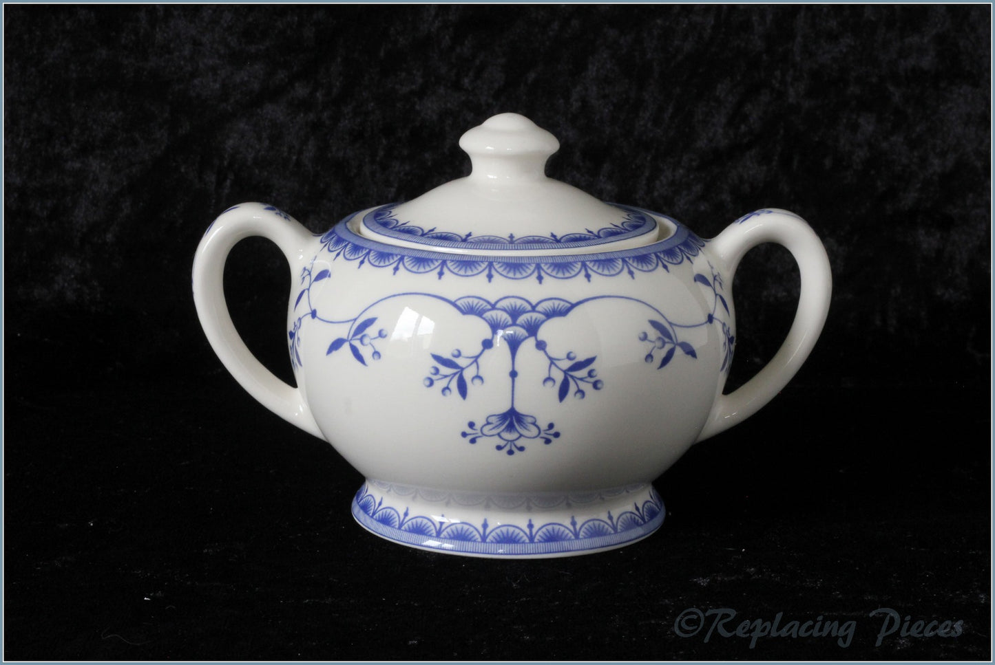 Queens - Ingrid - Lidded Sugar Bowl