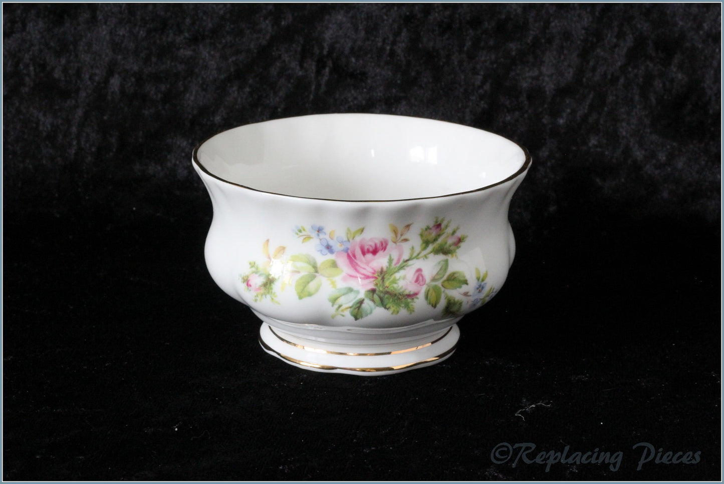 Royal Albert - Moss Rose - Sugar Bowl