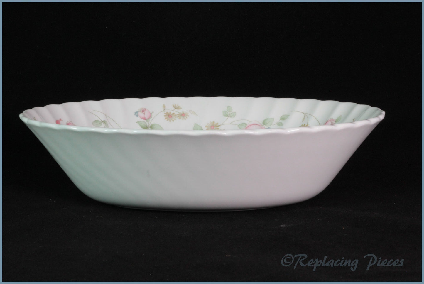 Wedgwood - Rosehip - Open Vegetable Dish