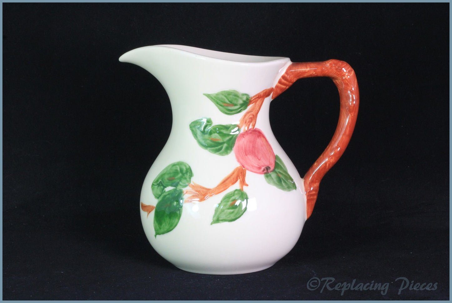 Franciscan - Apple - 1 1/2 Pint Jug