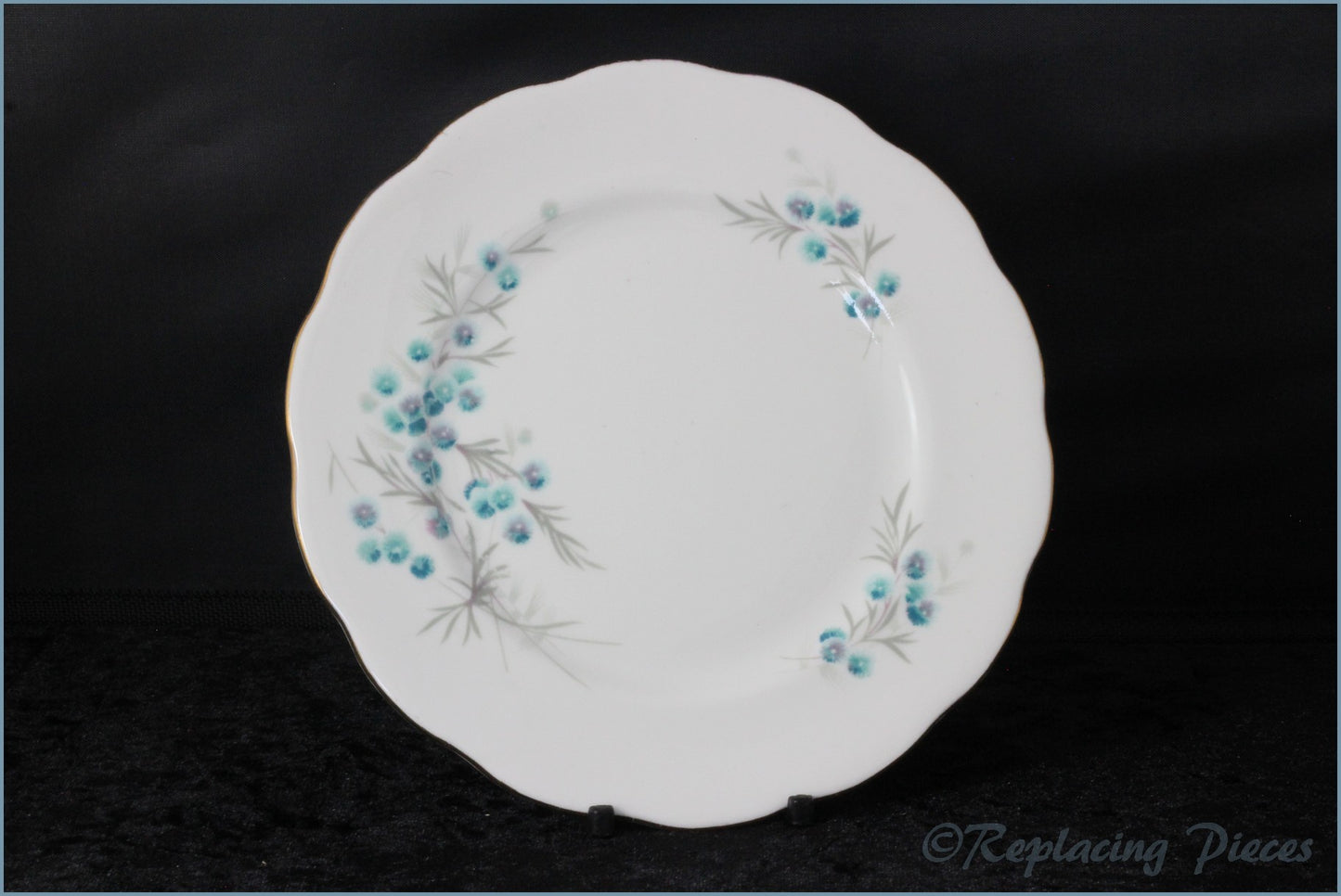 Royal Albert - Unknown 3 - 6 1/2" Side Plate