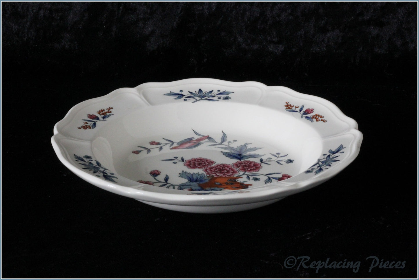 Wedgwood - Pot Pourri - Rimmed Bowl
