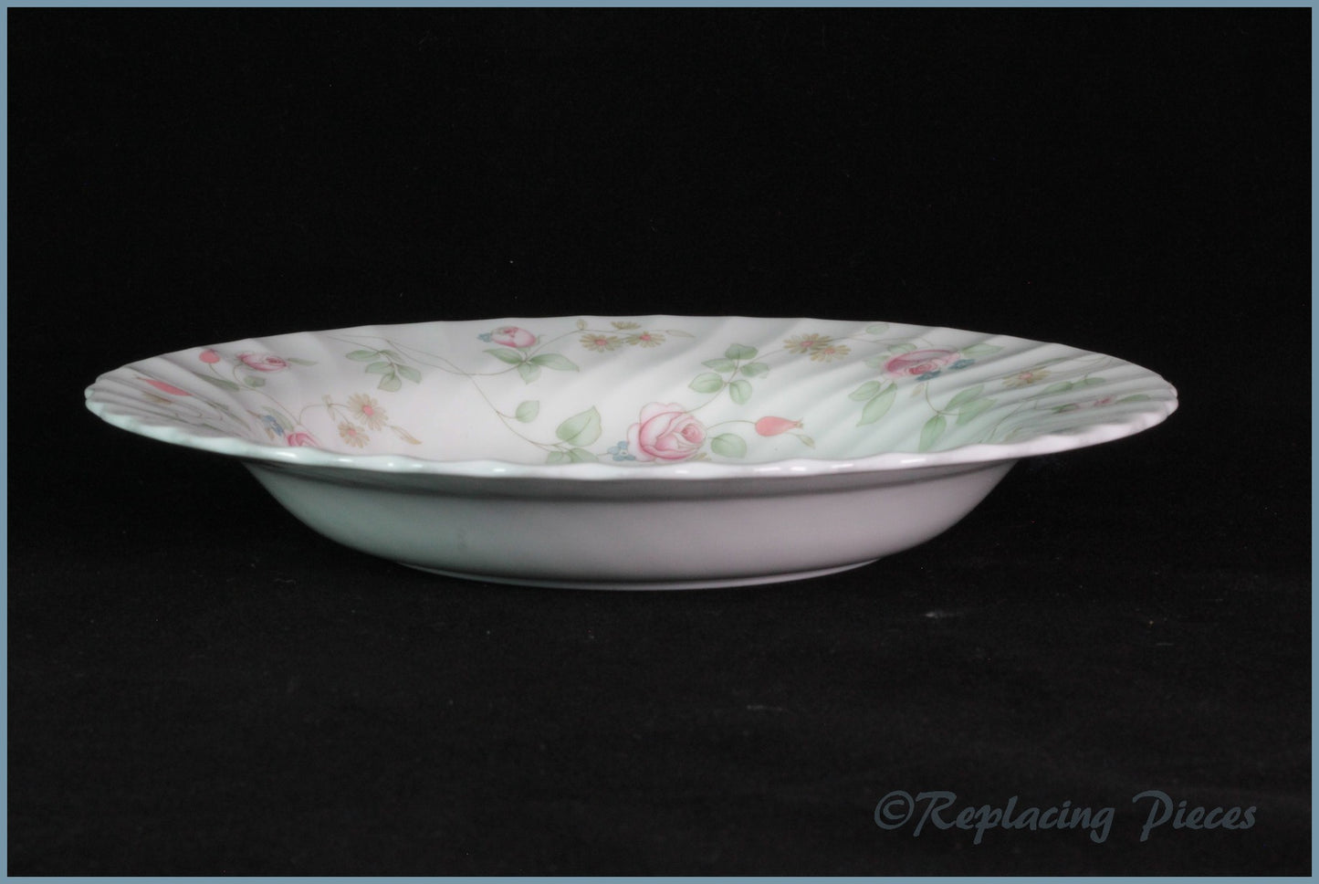 Wedgwood - Rosehip - 8 3/8" Rimmed Bowl