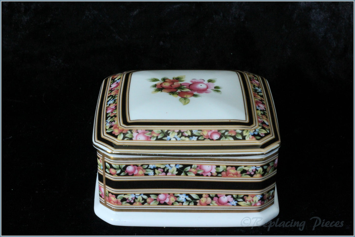 Wedgwood - Clio - Square Box