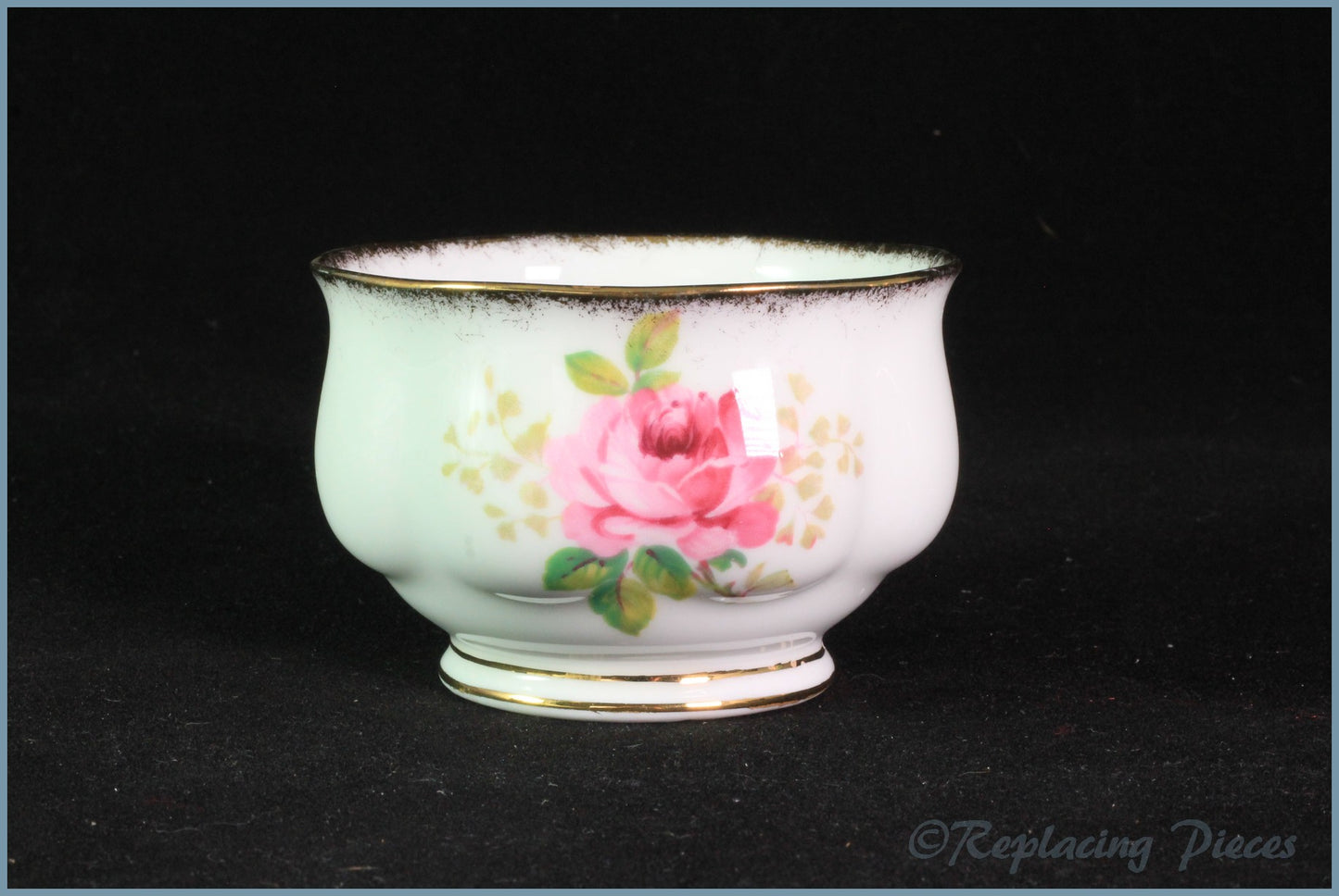 Royal Albert - American Beauty - Sugar Bowl (Coffee)