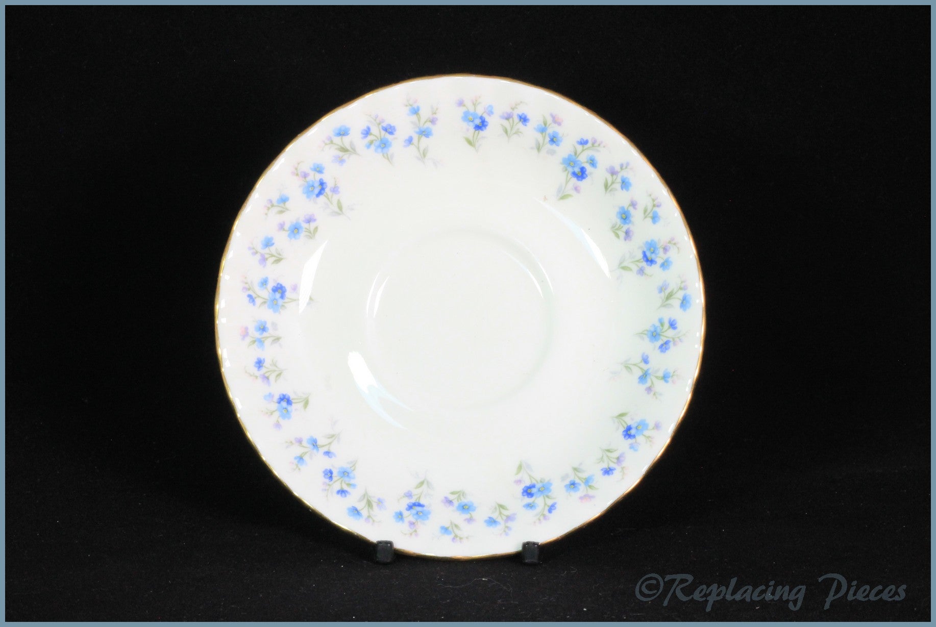 Royal Albert - Memory Lane - Tea Saucer