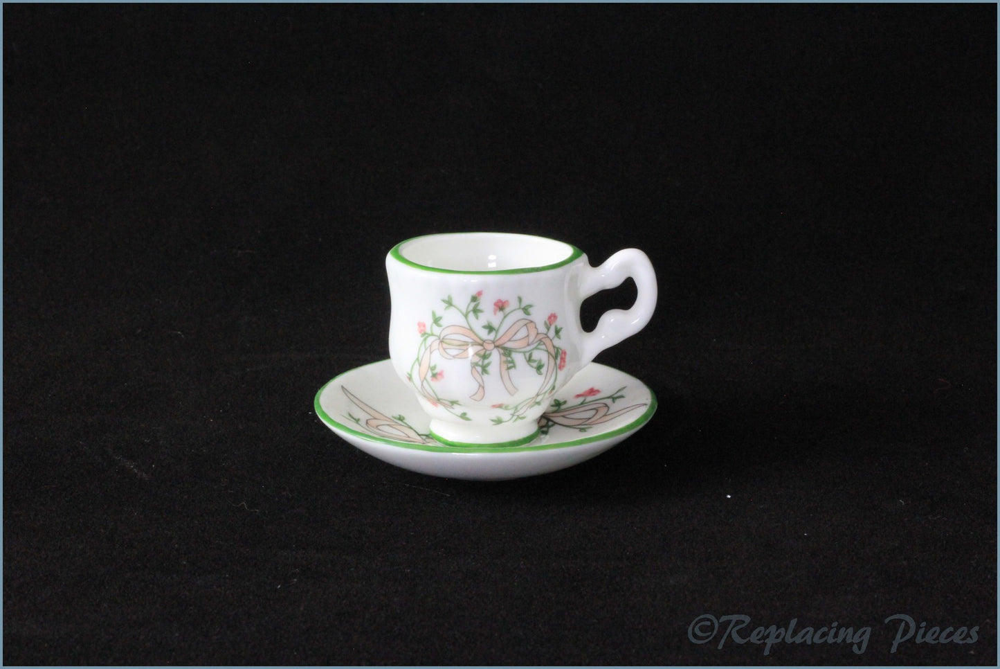 Johnson Brothers - Eternal Beau - Miniature Tea Set