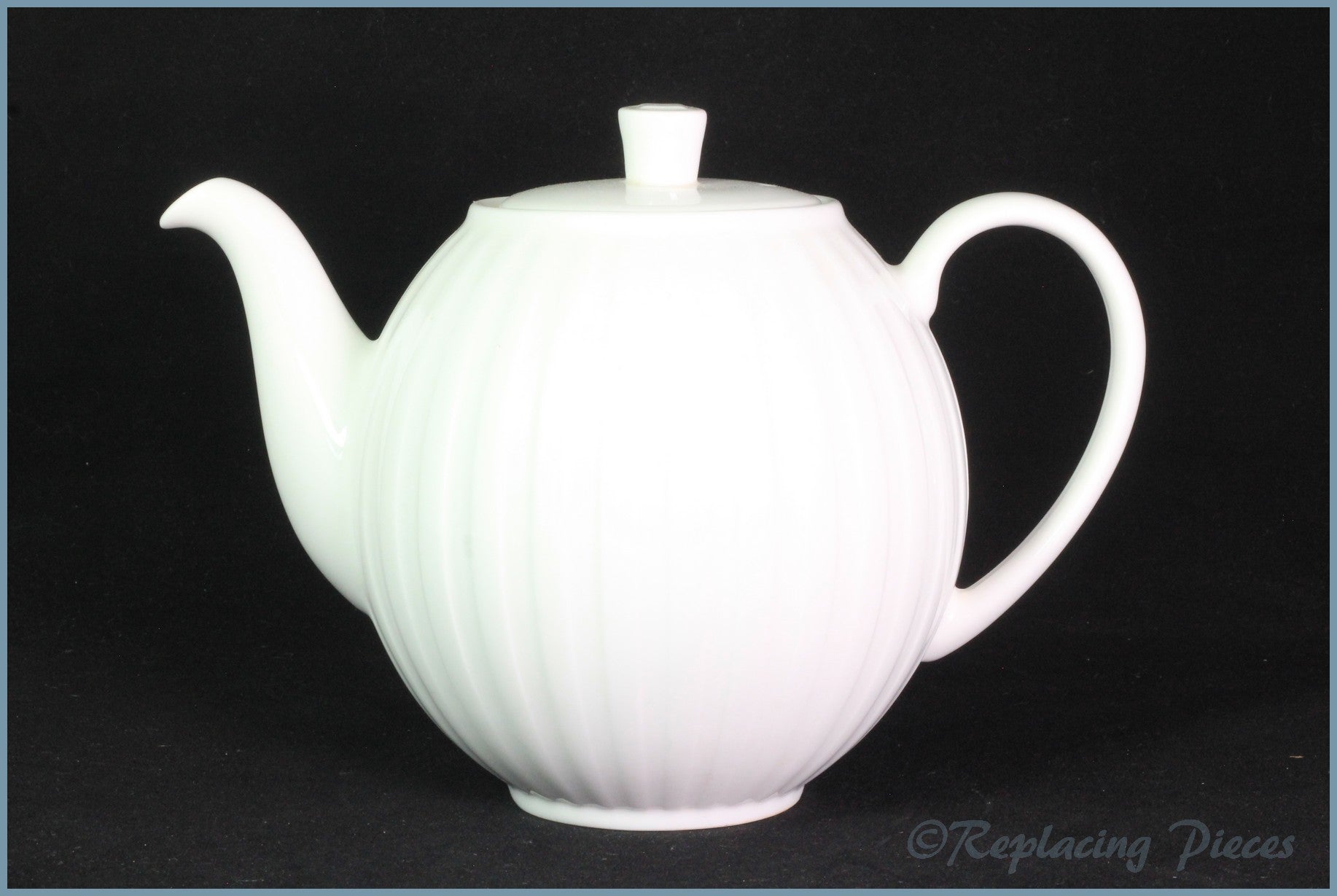 Wedgwood - Night & Day - 2 Pint Teapot (White-Ribbed)