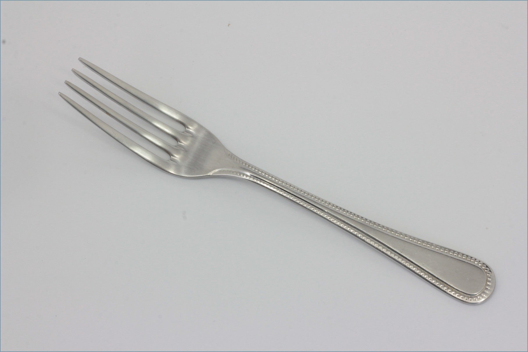 Arthur Price International - Bead (18/10) - 7 1/2" Dinner Fork