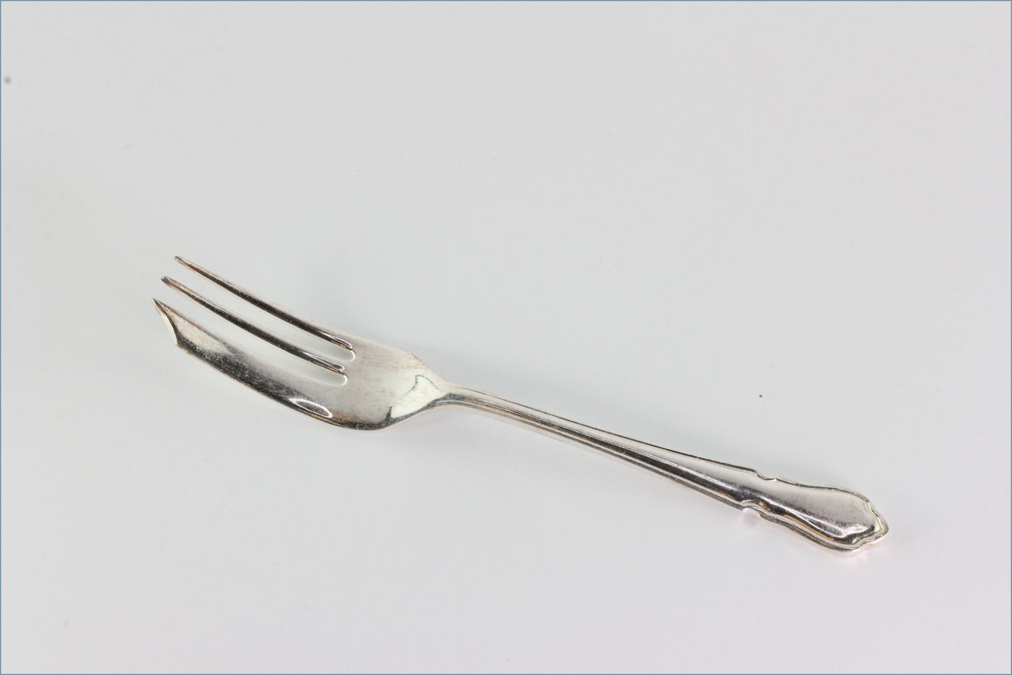 Pastry Fork / Size: 14cm (shown in Harley) – Arthur Price
