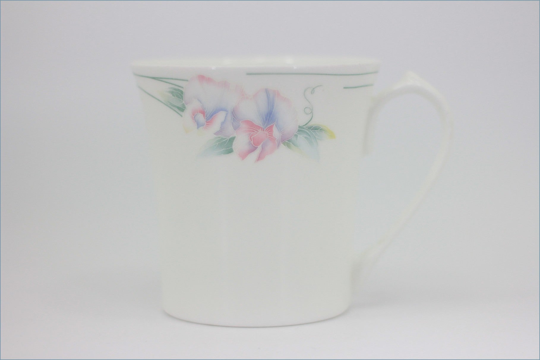 Aynsley - Little Sweetheart - Mug (No Green Trim - Flared)