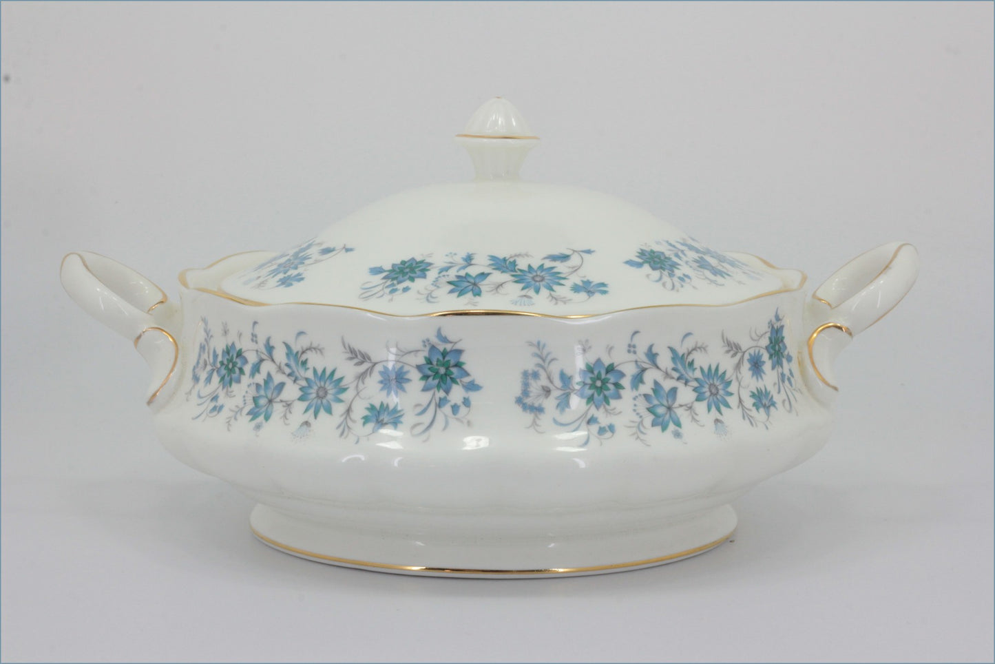 Colclough - Braganza - Lidded Vegetable Dish