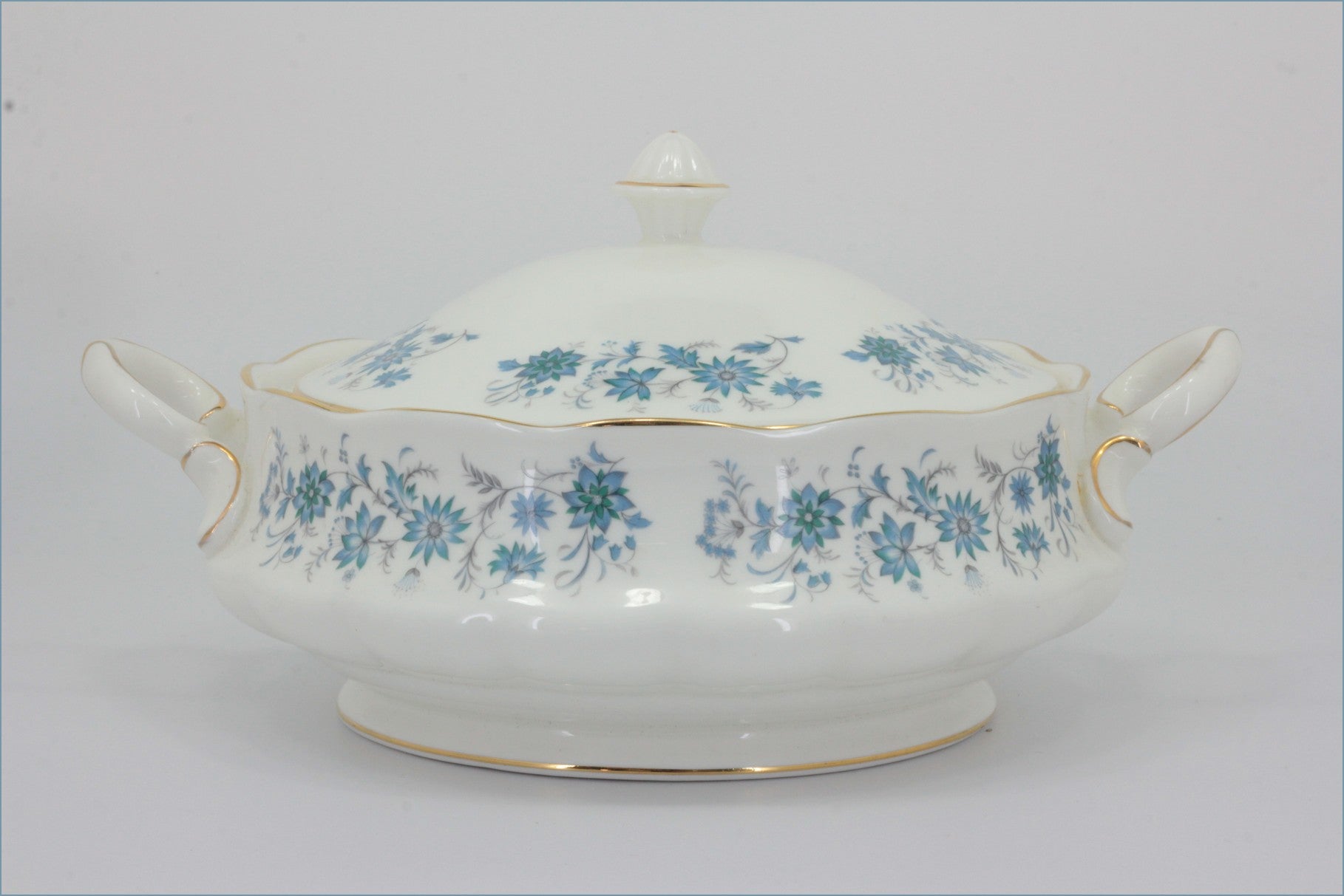Colclough - Braganza - Lidded Vegetable Dish
