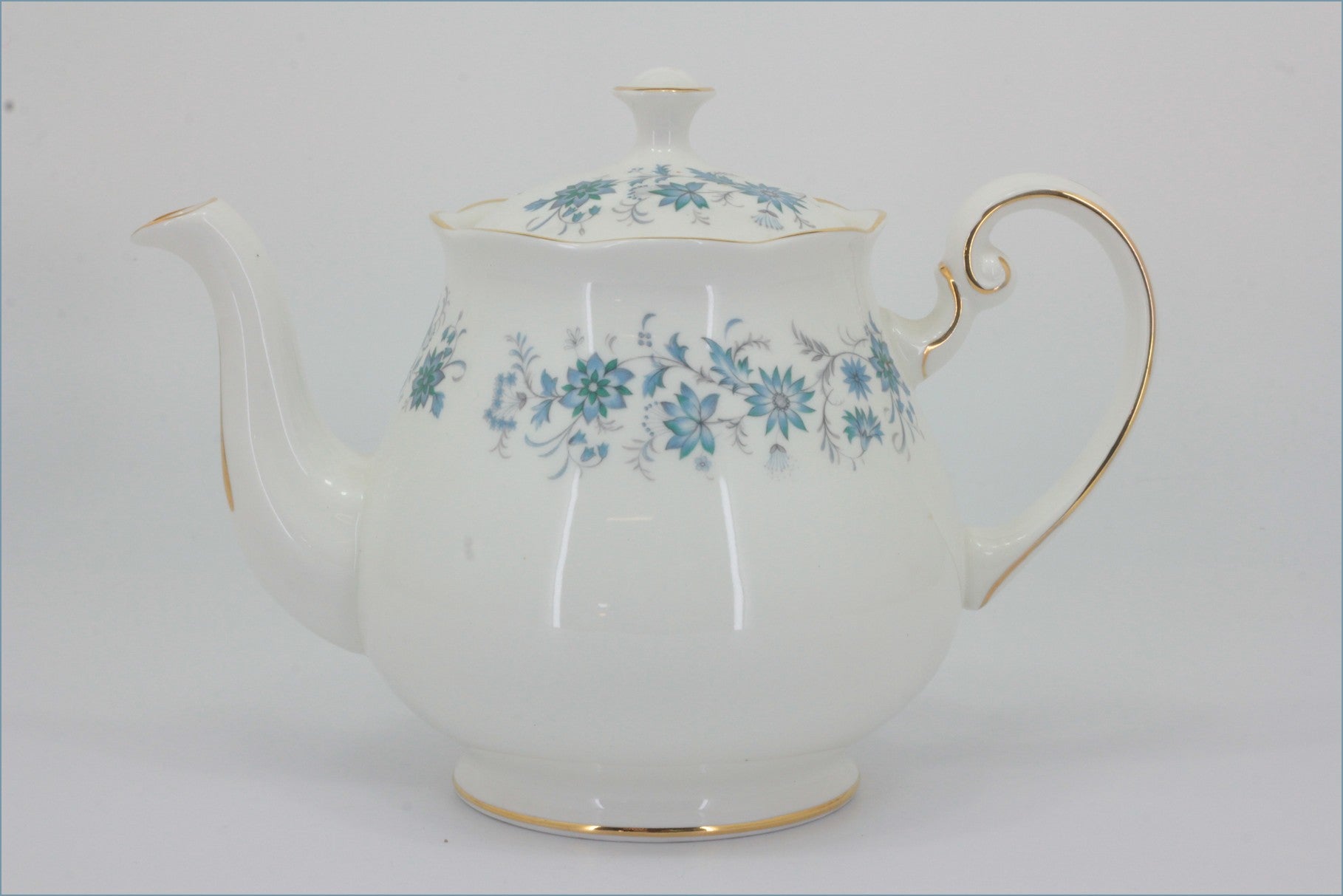Colclough - Braganza - Teapot