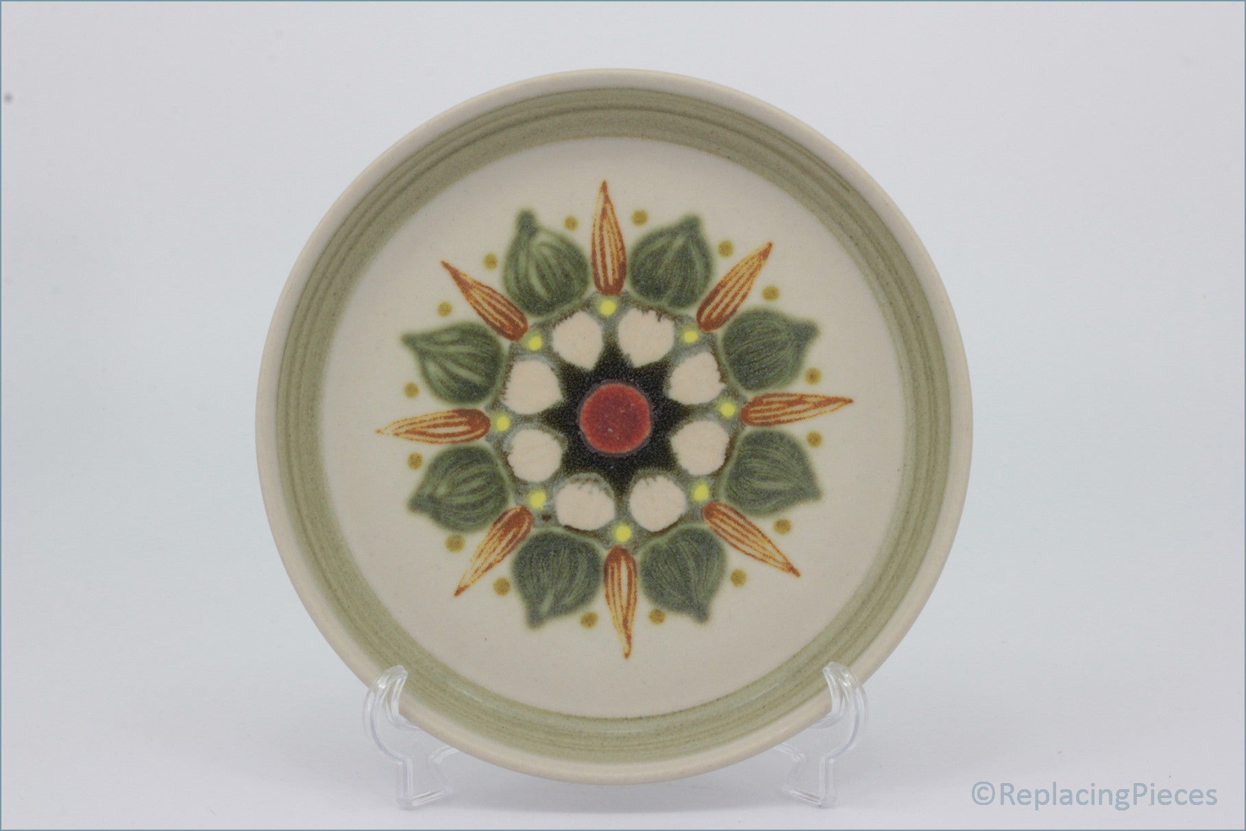 Denby - Sherwood - 6 5/8" Side Plate - Ceramic plate with decorative design on a white background