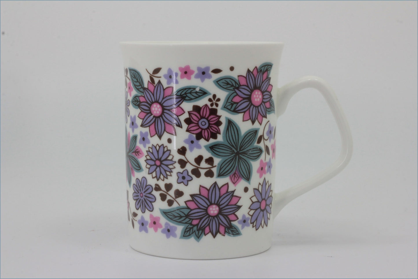 Elizabethan - Carnaby - Mug