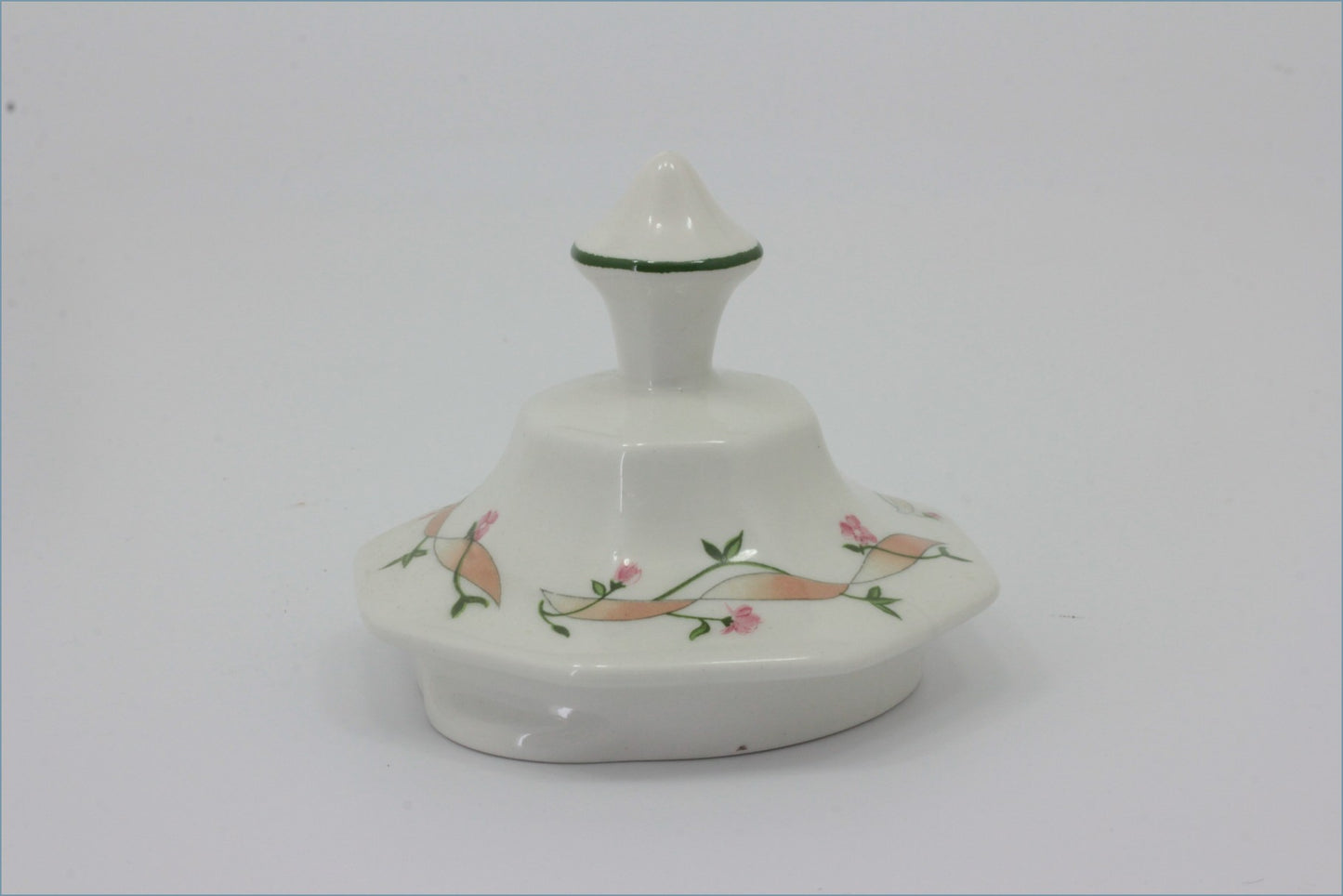 Johnson Brothers - Eternal Beau - 2 Pint Teapot Lid ONLY