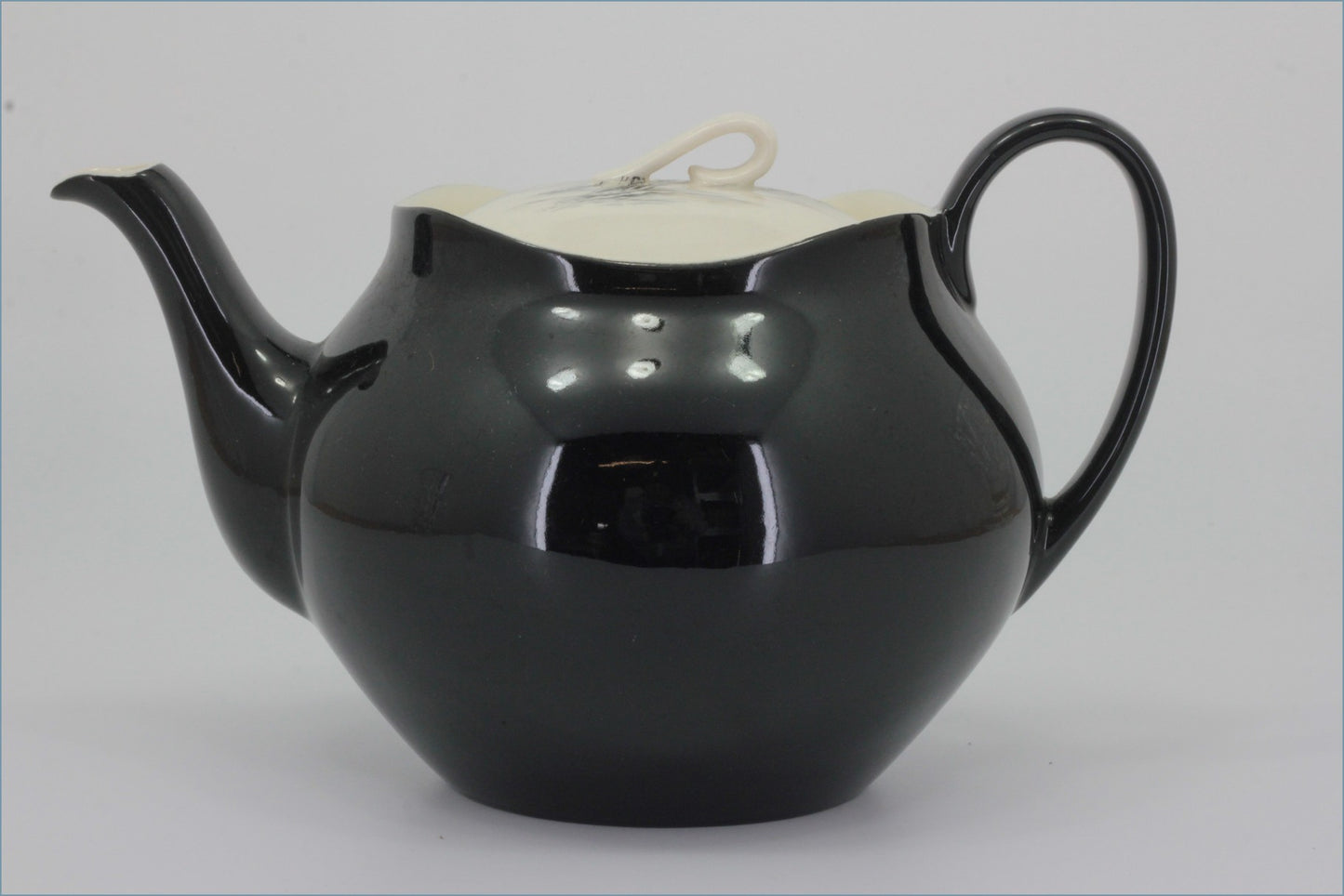 Johnson Brothers  - Yacht Race - Teapot