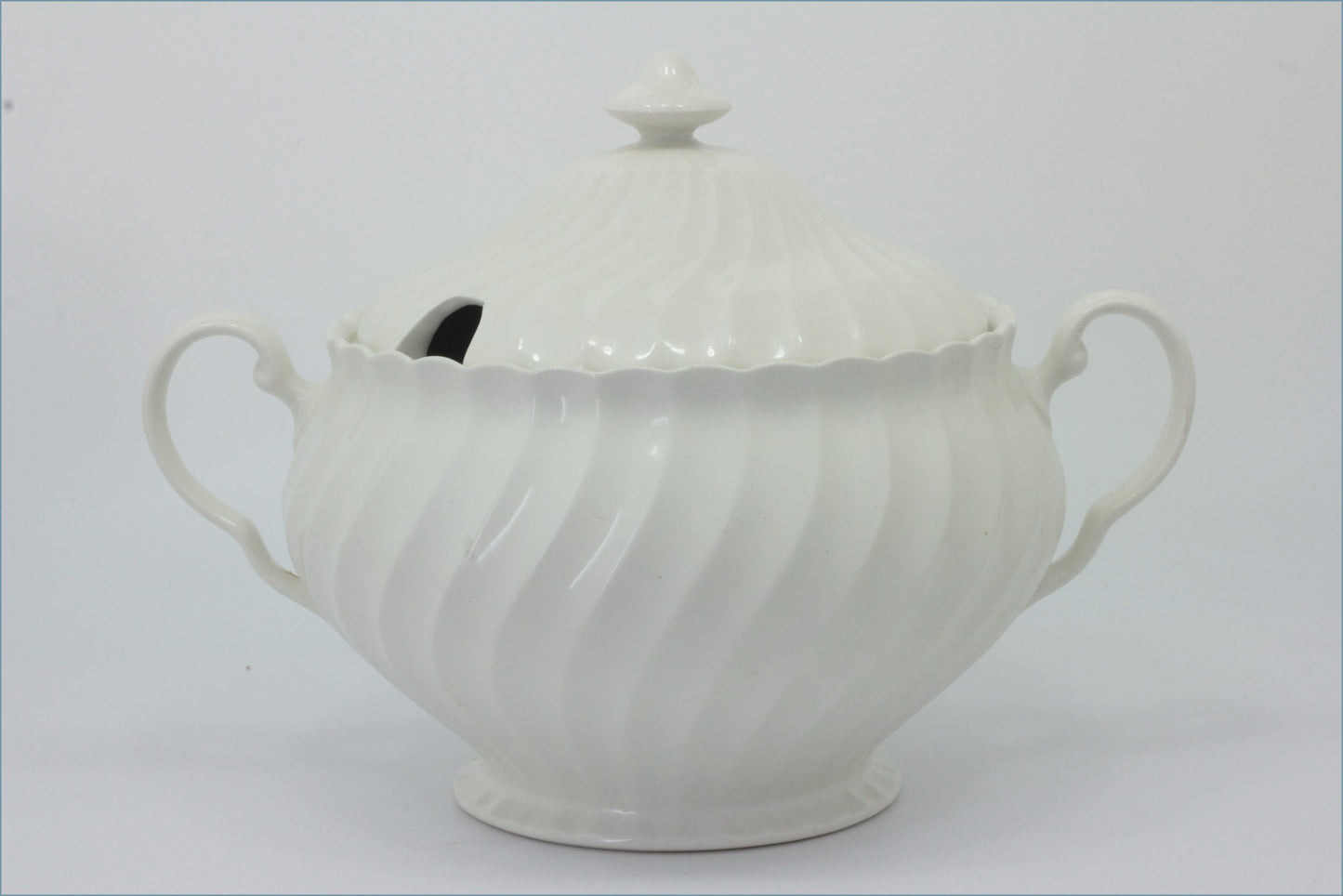 Johnson Brothers  - Regency White - Soup Tureen