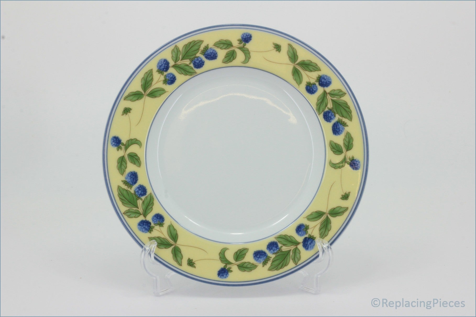 Marks & Spencer - Blackberries - 6 3/8" Side Plate - Decorative plate with blueberry design on a white background