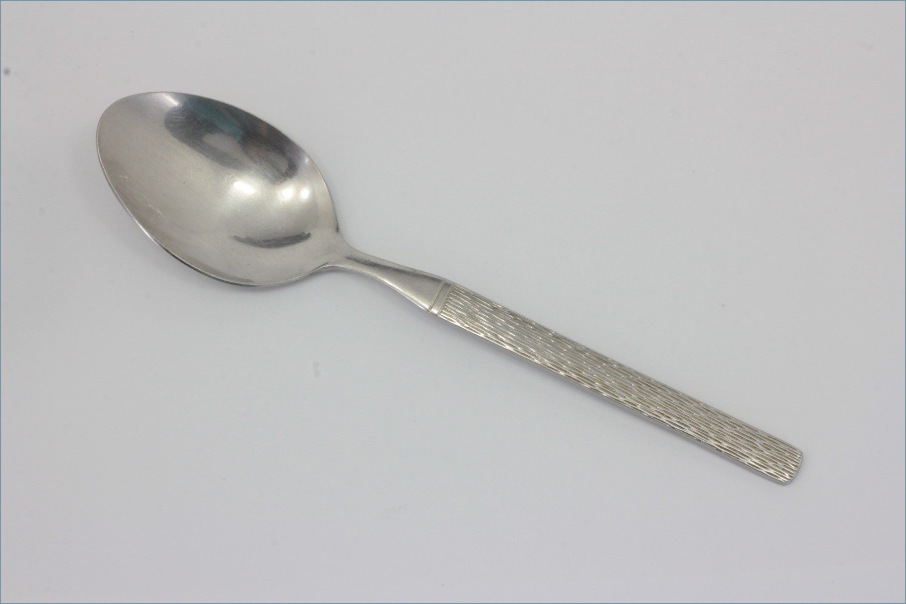 Oneida - Highland Wood - Dessert Spoon