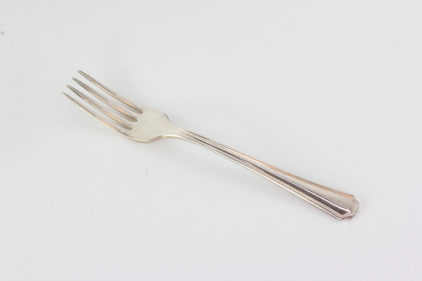 Oneida - Seneca (Community Plate) - 7 1/4" Dinner Fork