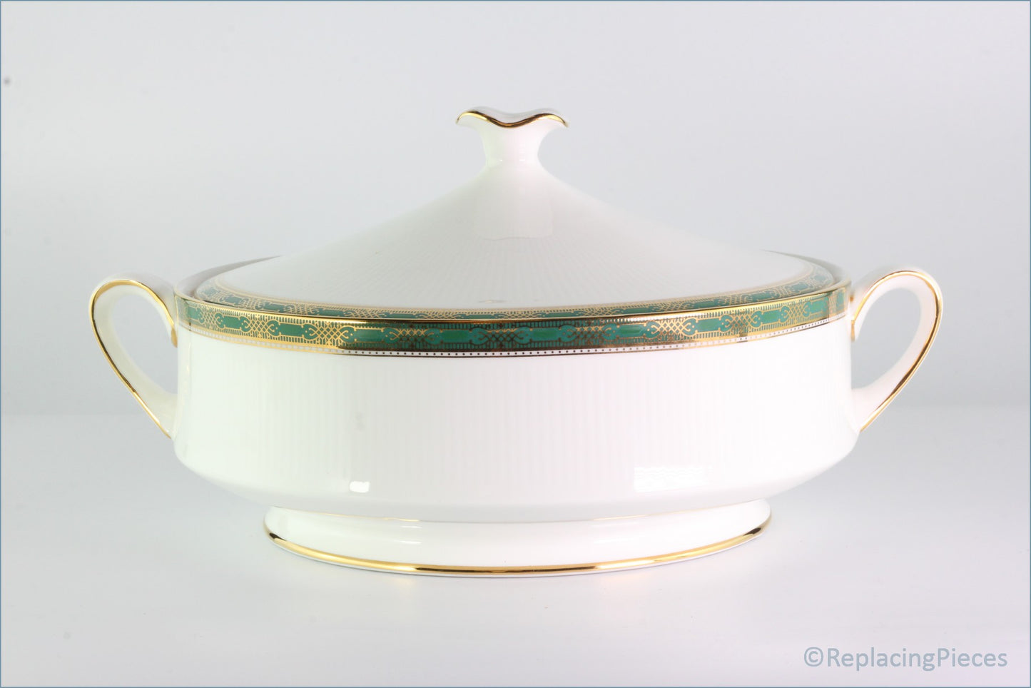 Paragon/Royal Albert - Elgin - Lidded Vegetable Dish