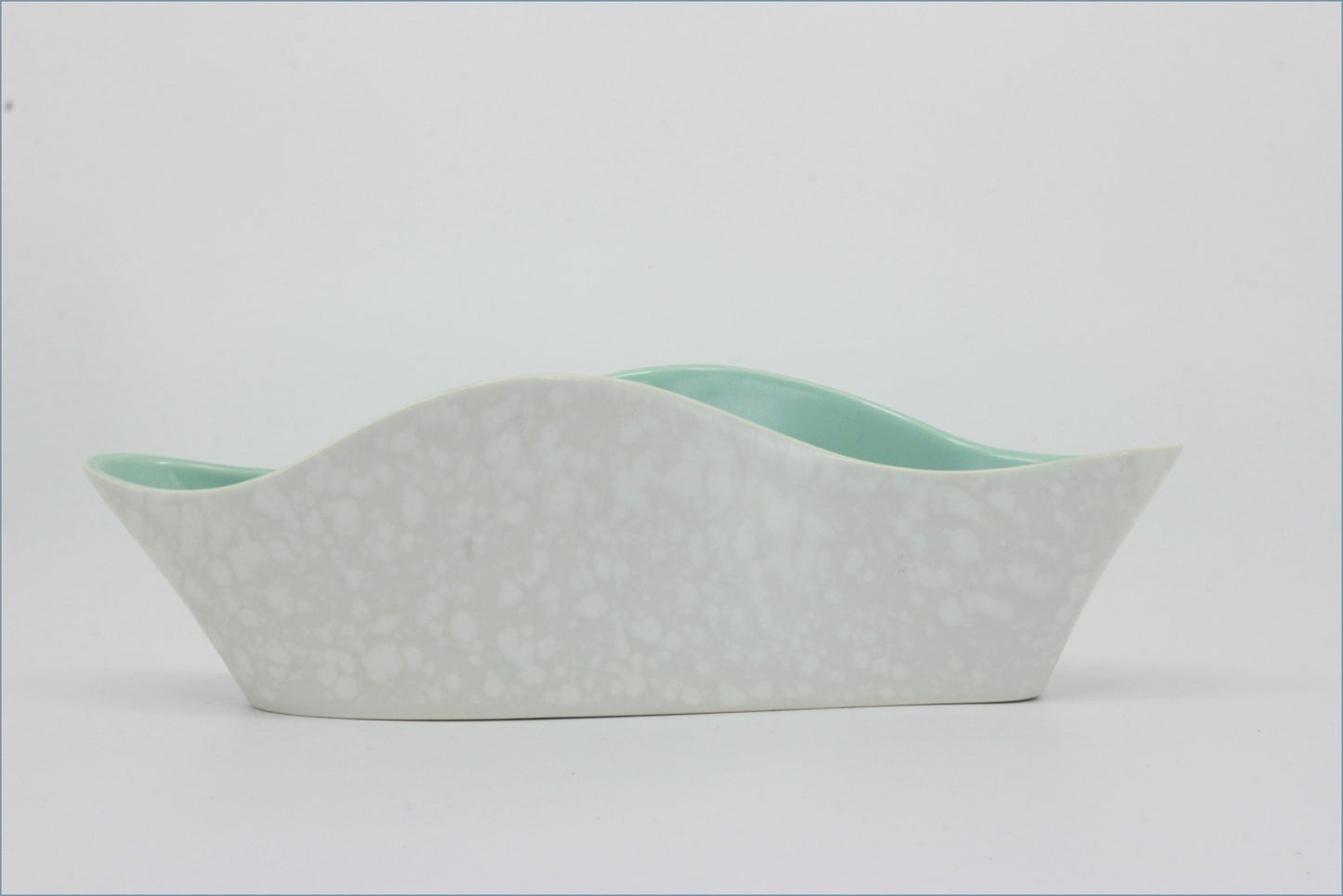 Poole - Seagull & Ice Green - Wavy Planter