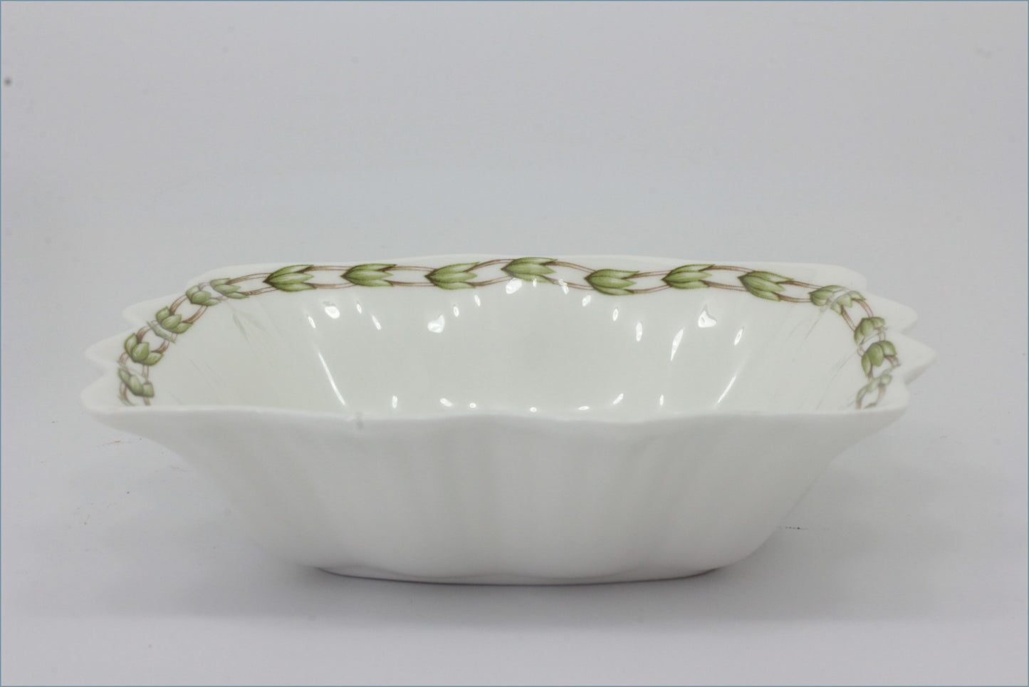Queens - Hookers Fruit - 5" Square Scalloped Dish