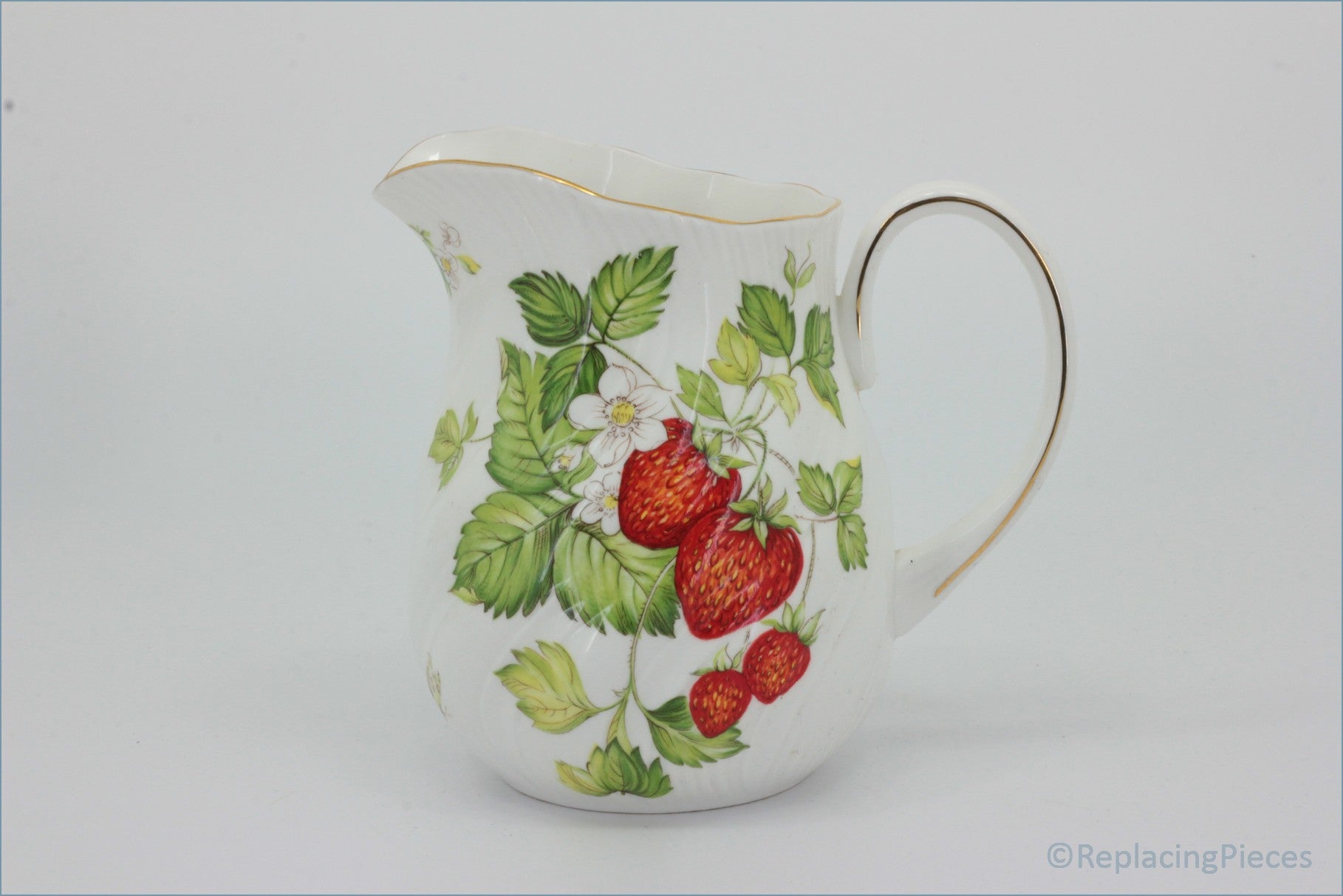 Queens - Virginia Strawberry - 1 Pint Jug (Swirl Embossed)