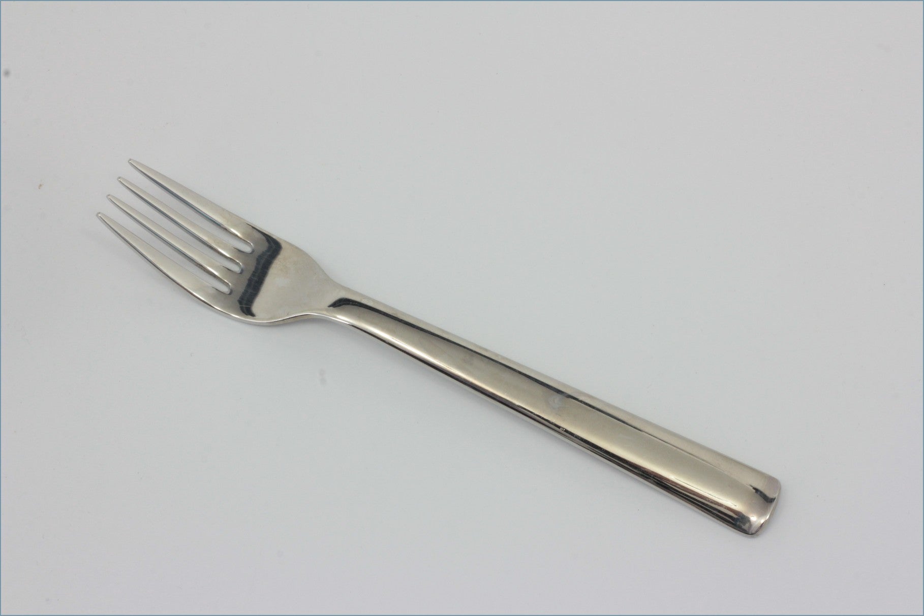 Robert Welch - Avon Bright (18/10) - Dessert Fork