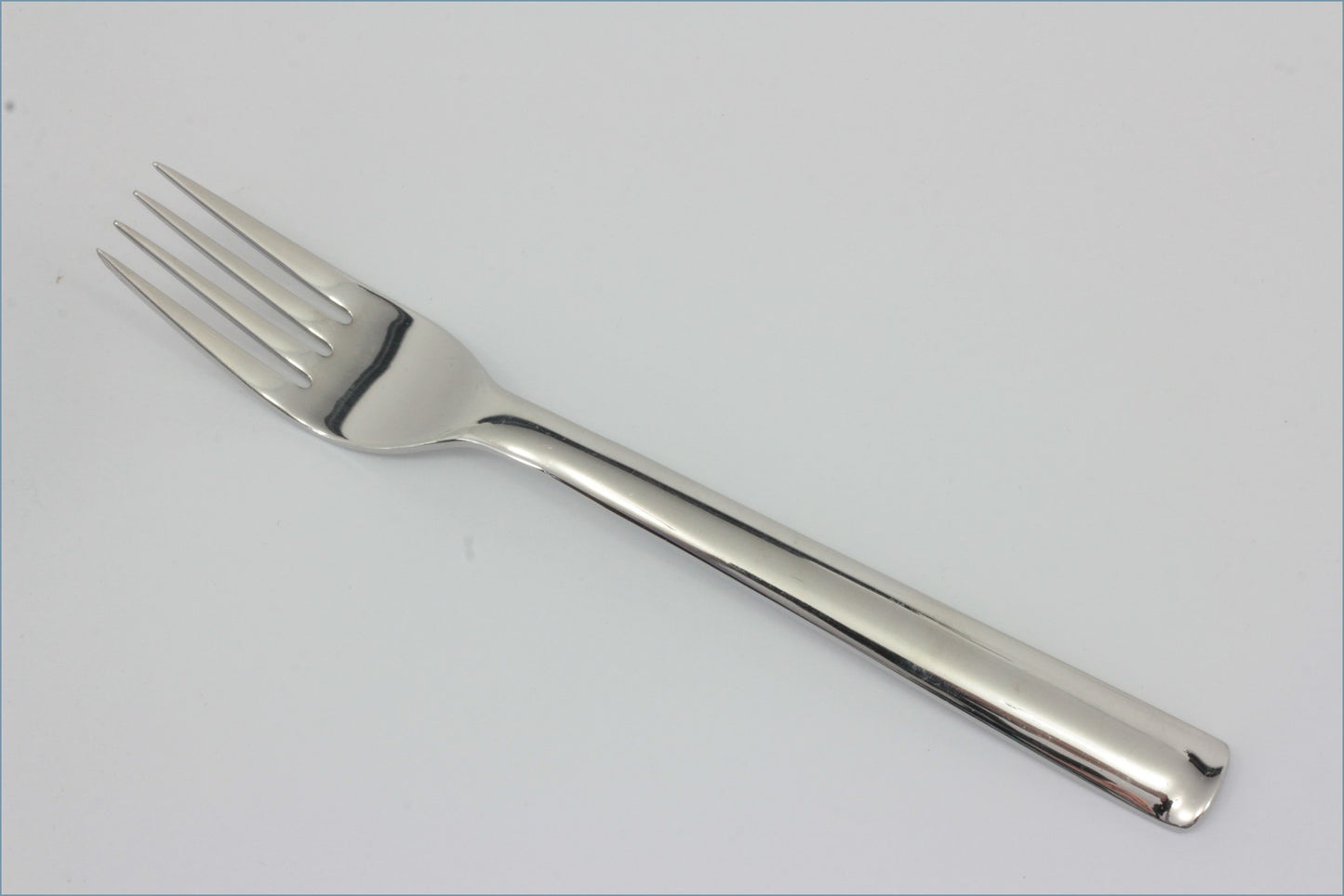 Robert Welch - Avon Bright (18/10) - Dinner Fork