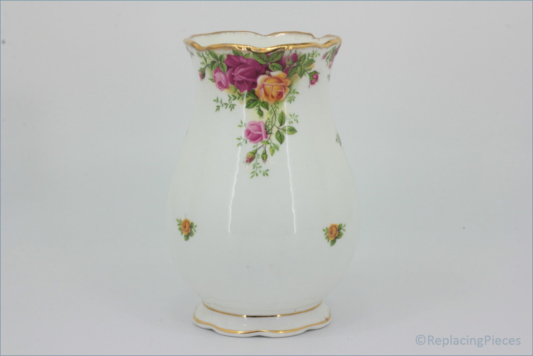Royal Albert - Old Country Roses - 6 3/4" Tall Bulbous Vase
