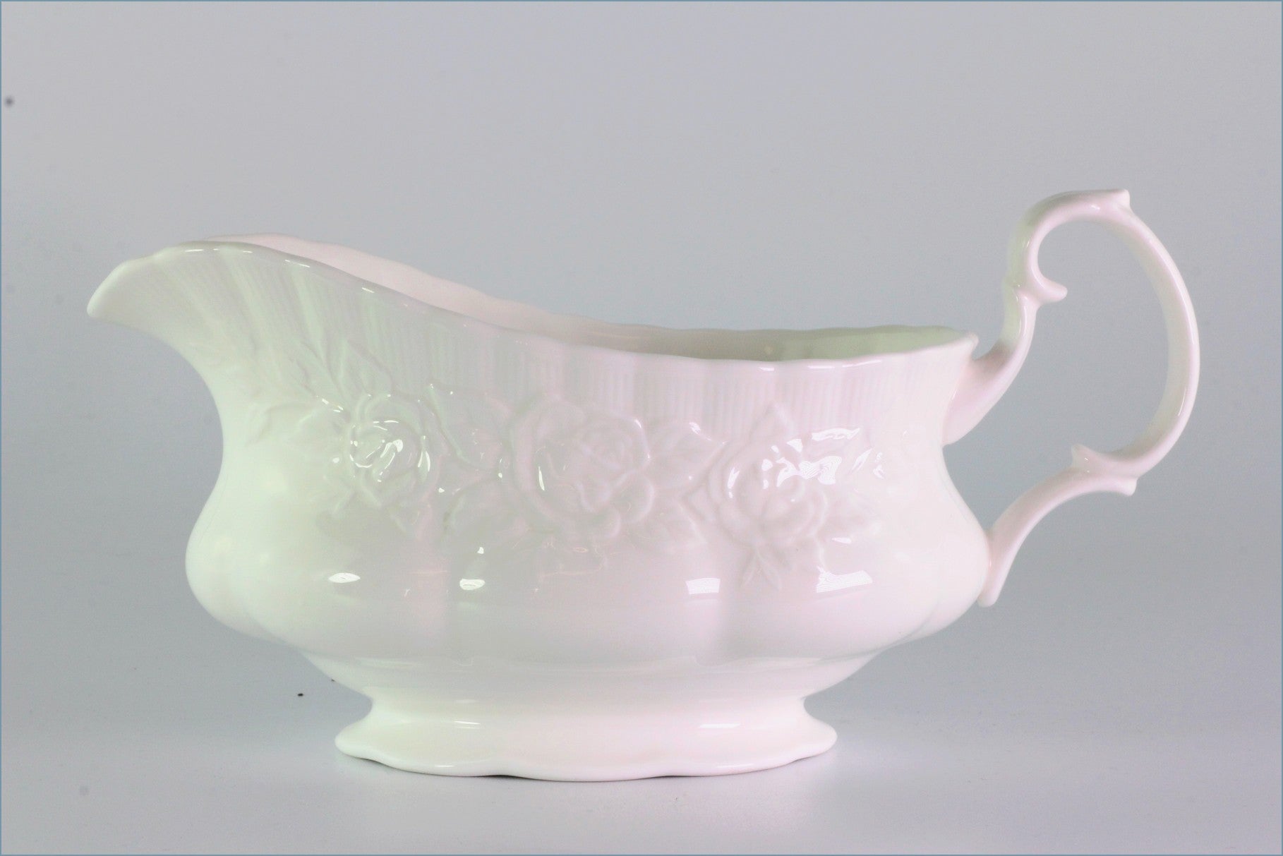 Royal Albert - Old English Garden - Gravy Boat