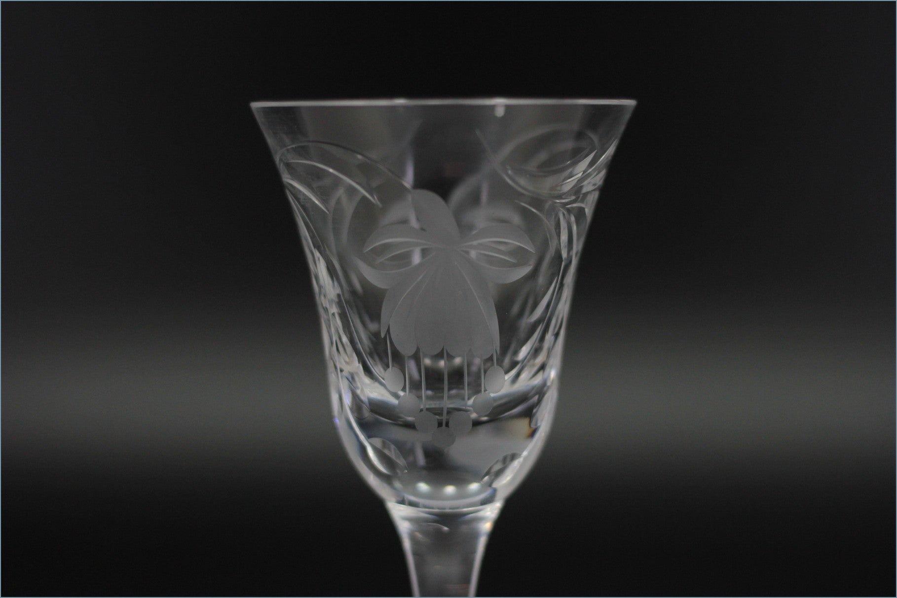 Royal Brierley - Fuschia - White Wine Glass