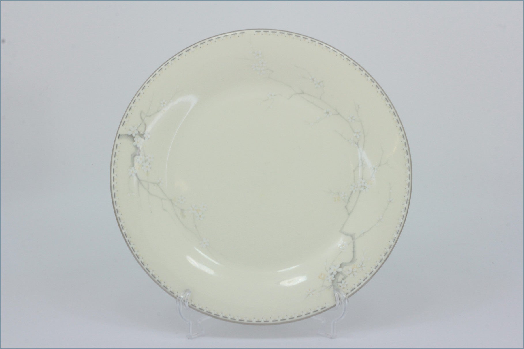 Royal Doulton - Angela (H5102) - 8 1/8" Salad Plate 
