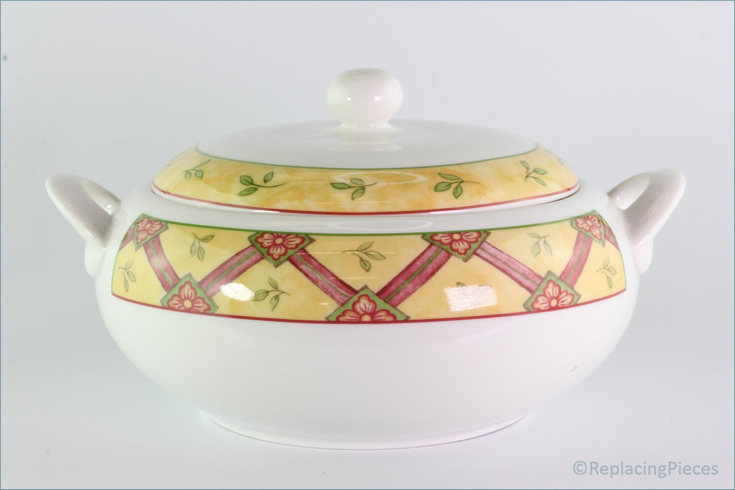 Royal Doulton - Antique Leaves - Lidded Vegetable Dish