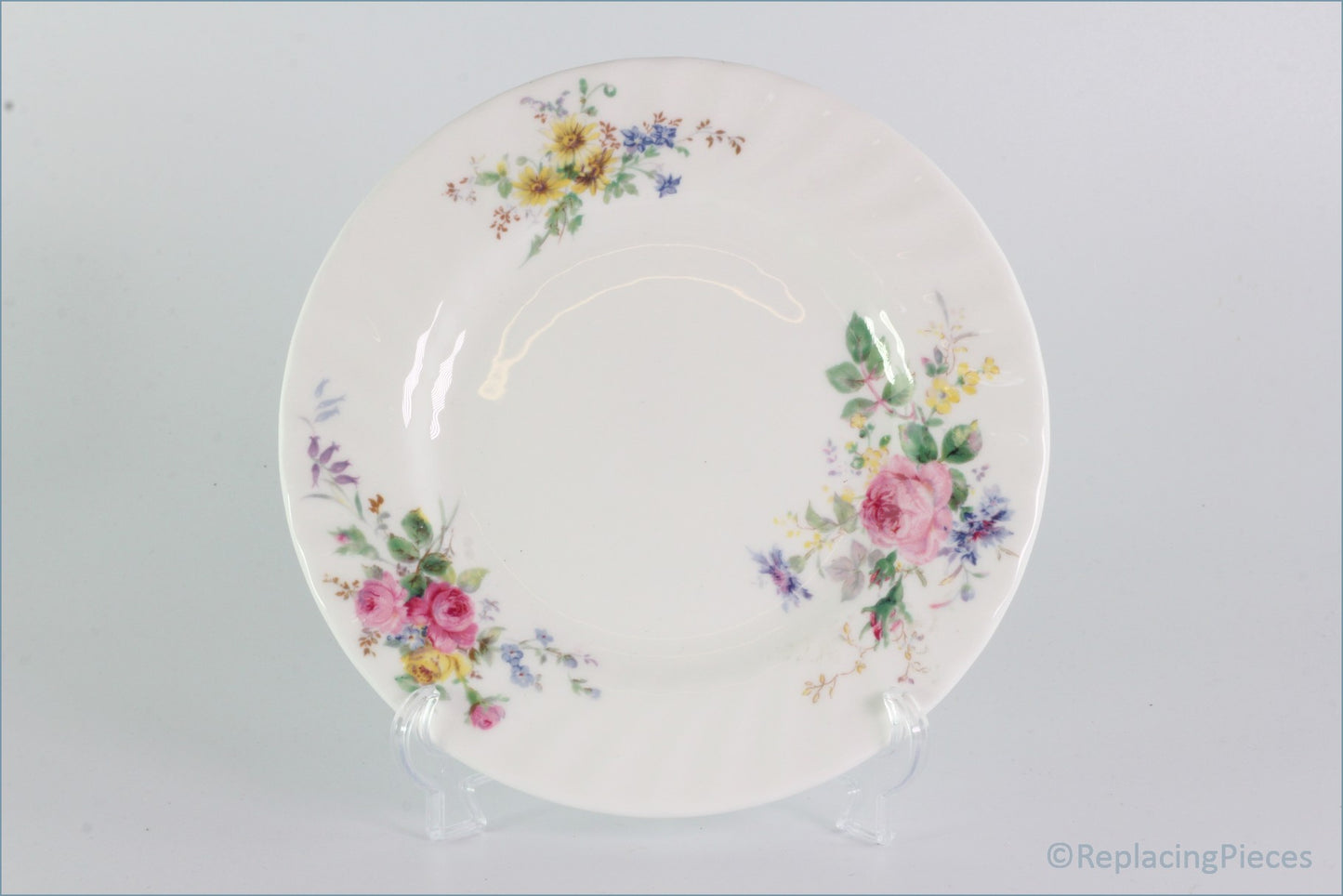 Royal Doulton - Arcadia (H4802) - 6 1/2" Side Plate 