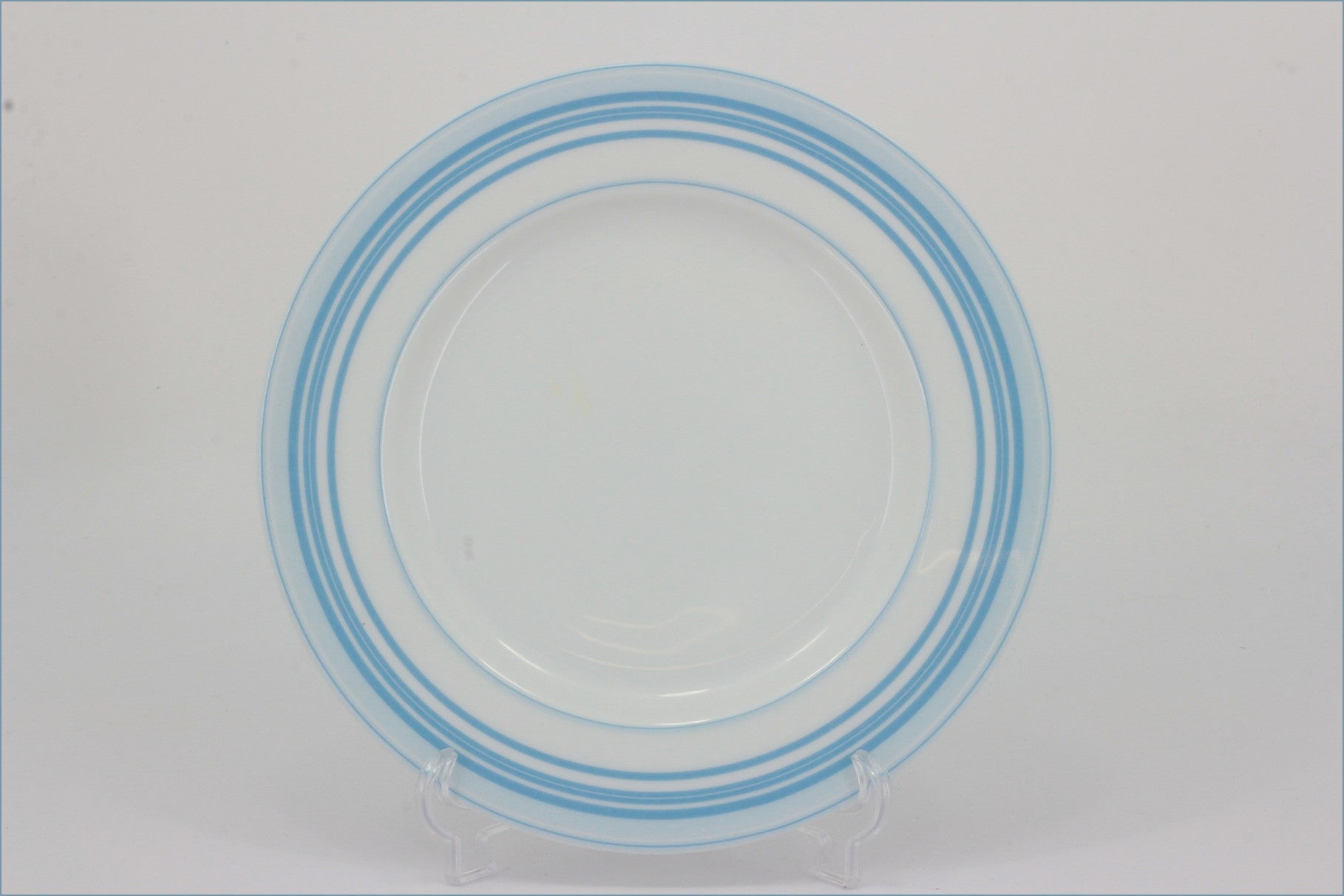 Royal Doulton - Blue Ripples - 7 3/4" Salad Plate