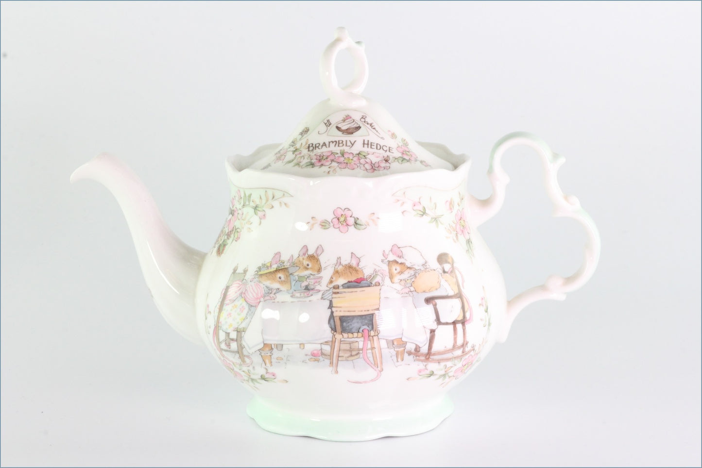 Royal Doulton Brambly Hedge Tea Service 1 1/2 Pint Teapot ReplacingPieces