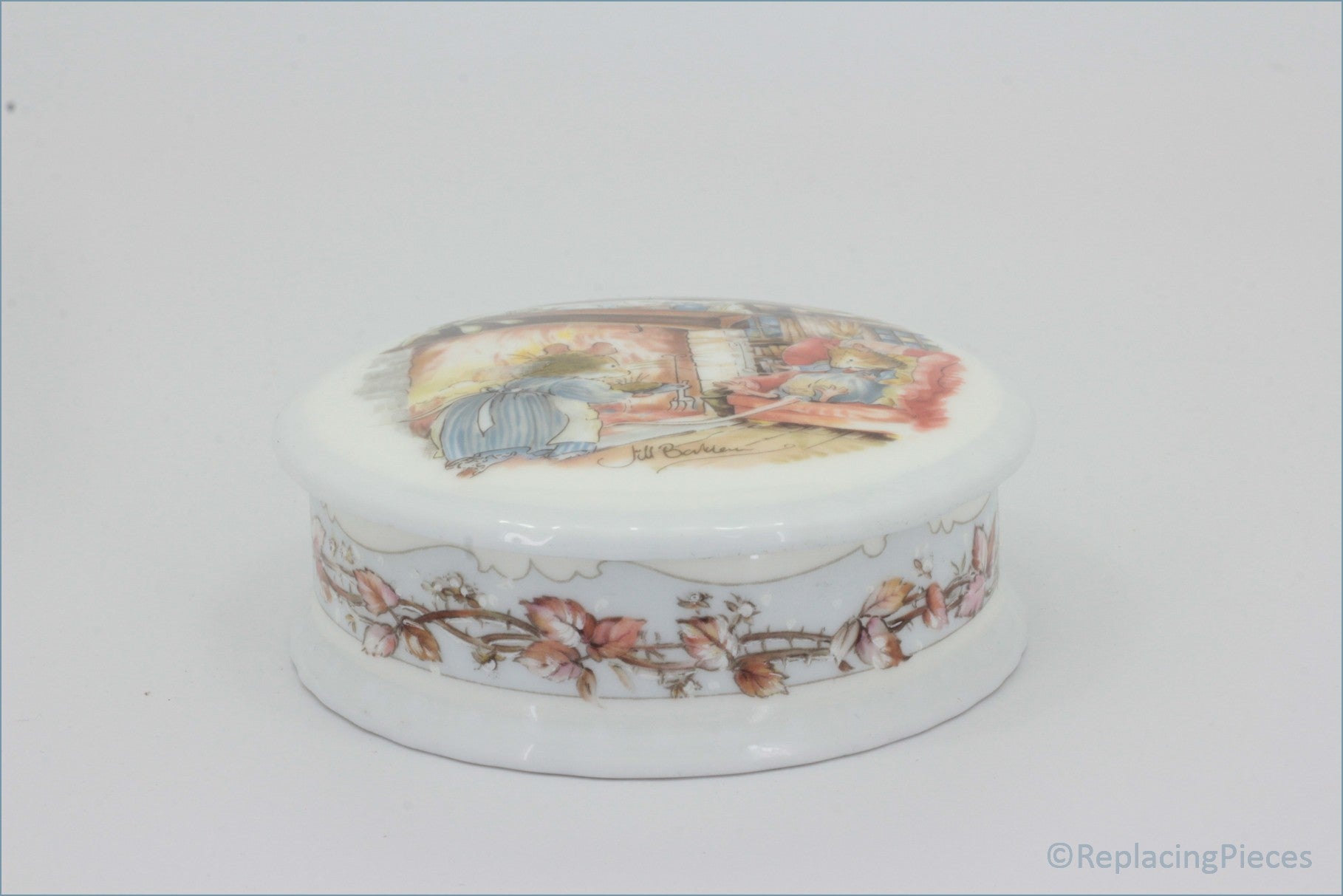 Royal Doulton - Brambly Hedge - Lidded Box (Winter)