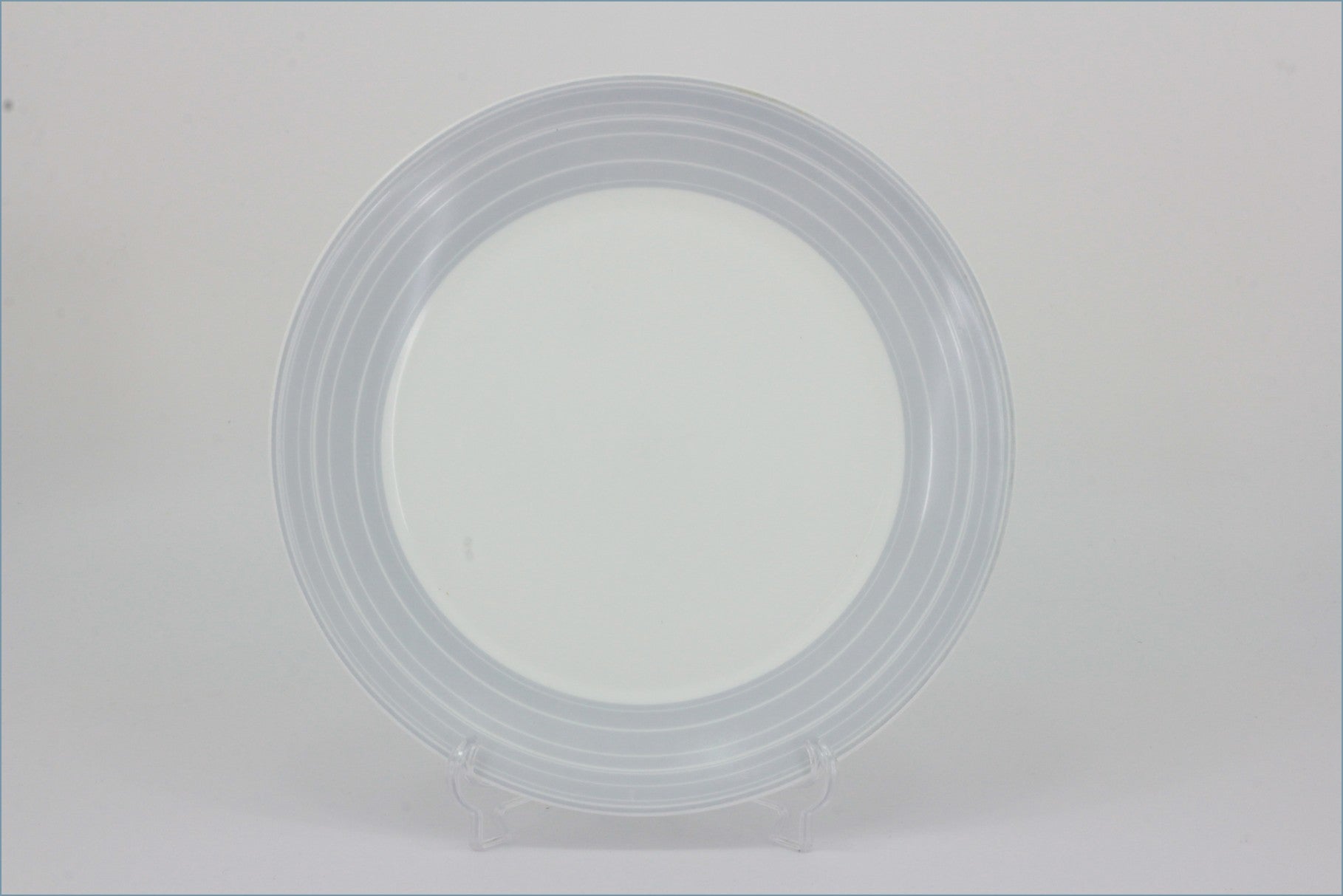 Royal Doulton - Line - 8 3/4" Salad Plate
