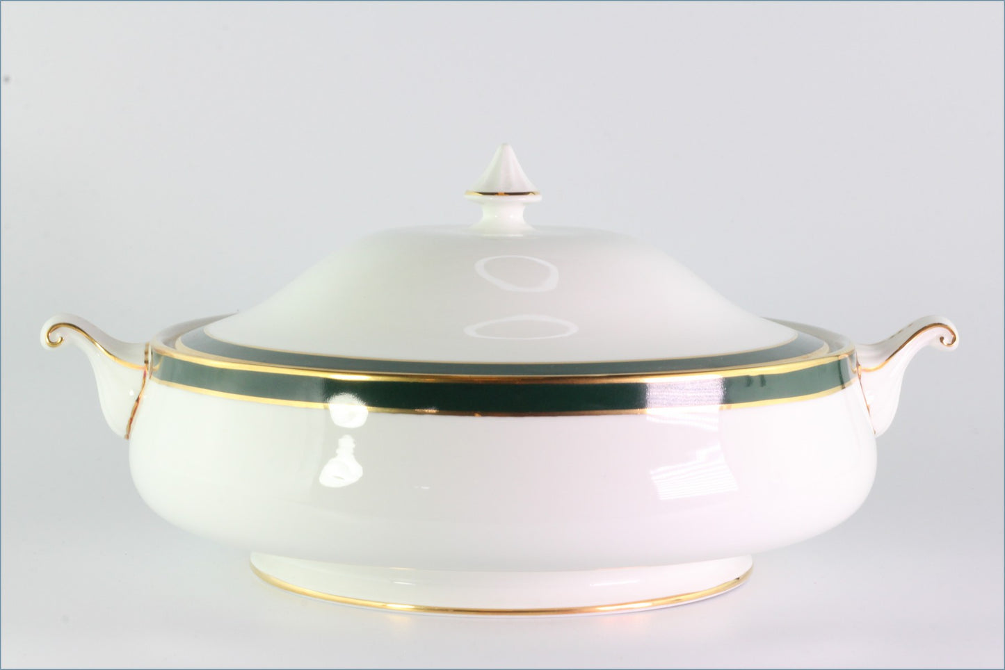 Royal Grafton - Warwick (Green) - Lidded Vegetable Dish