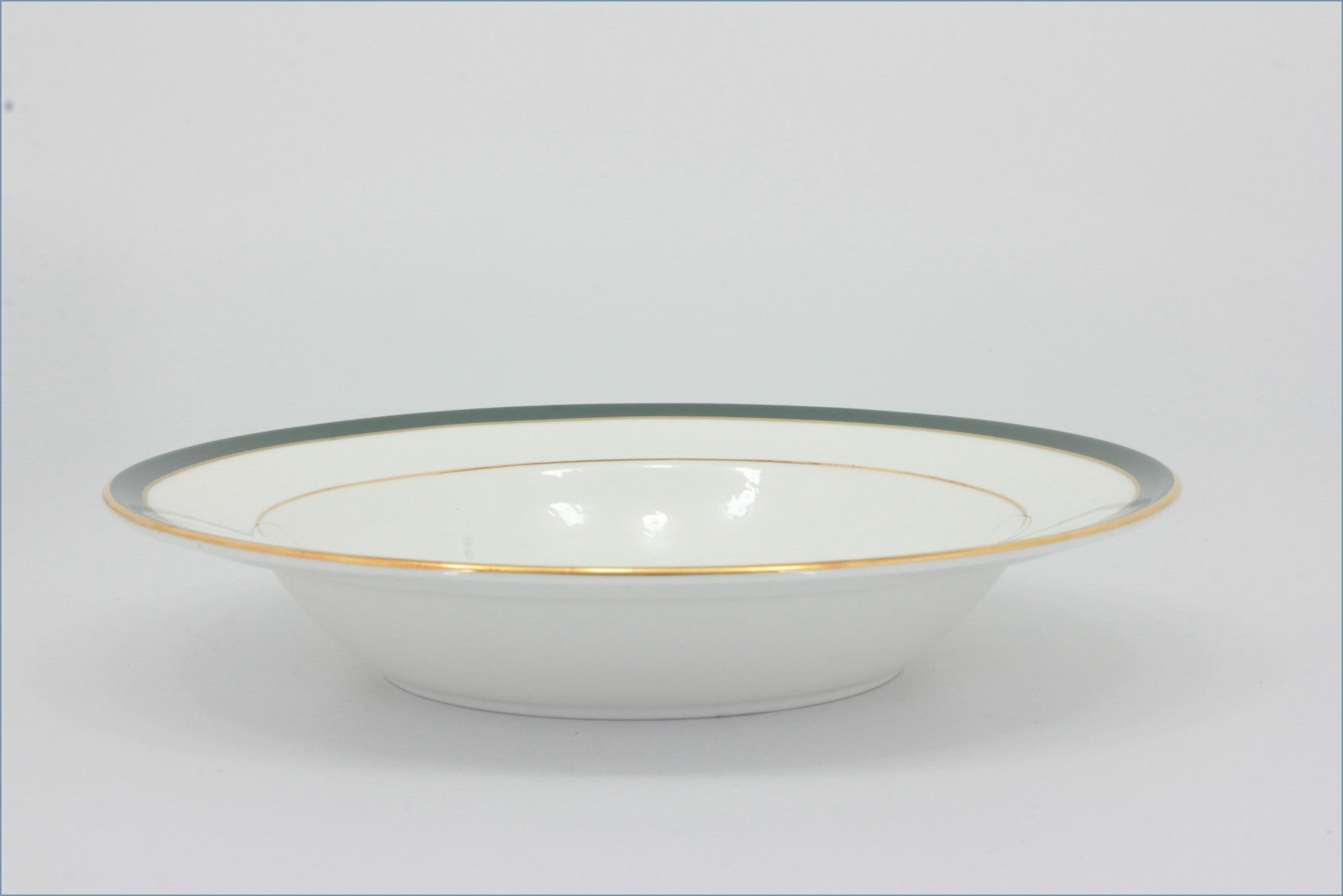 Royal Grafton - Warwick (Green) - 8 5/8" Rimmed Bowl 