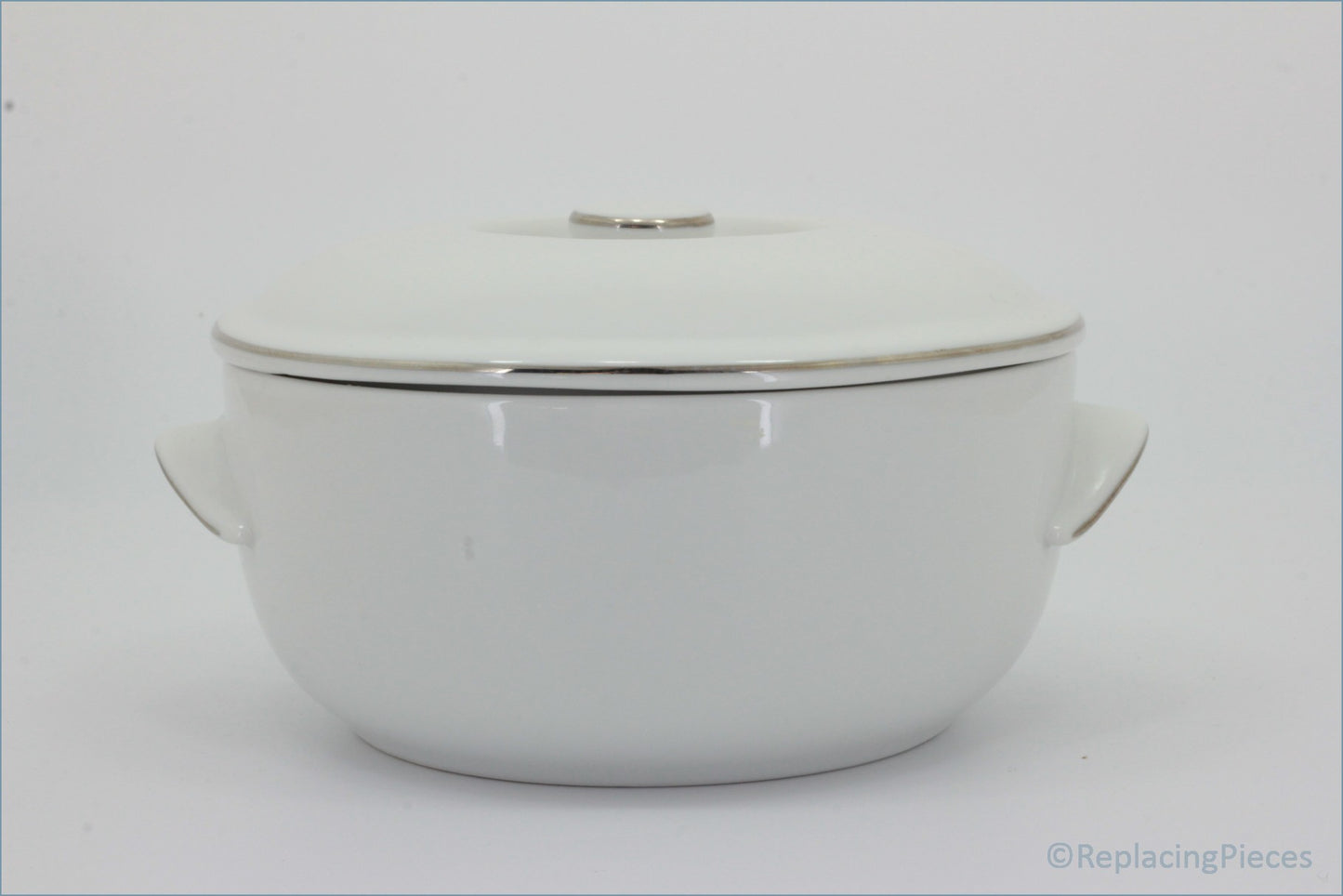 Royal Worcester - Classic Platinum - 2 Pint Casserole Dish