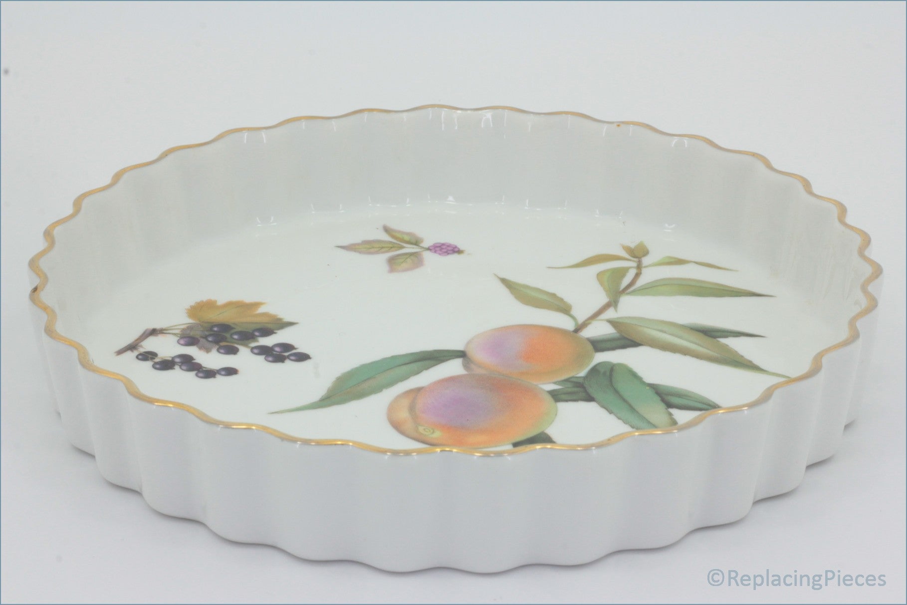 Royal Worcester - Evesham Gold - 8 3/4" Flan Dish